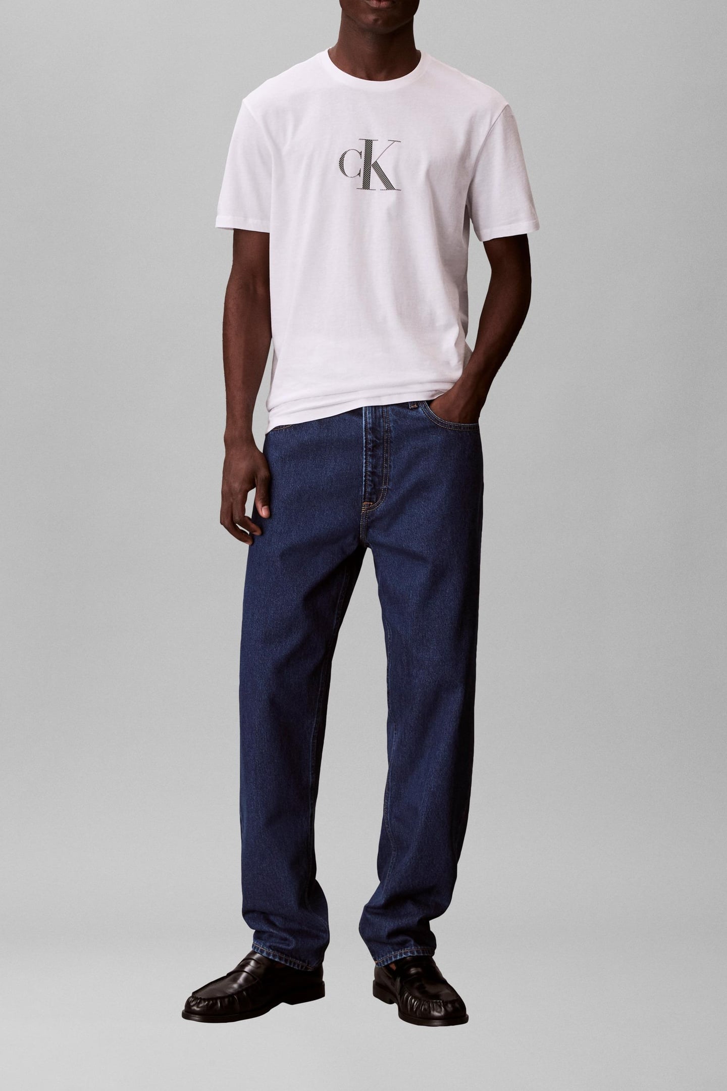 SS 30S DISTRESSED MONO TEE BRIGHT WHITE 1