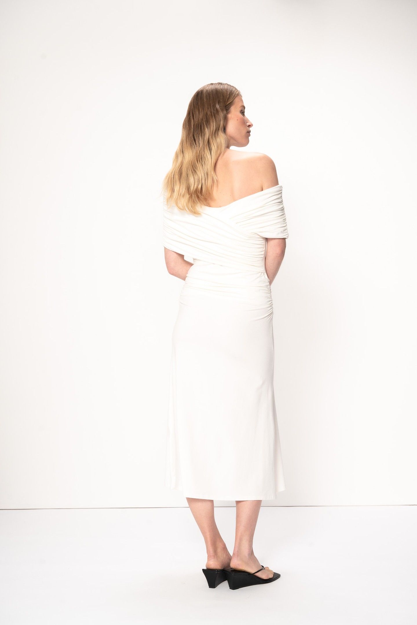 GIADA ODE DRESS COCONUT MILK 3
