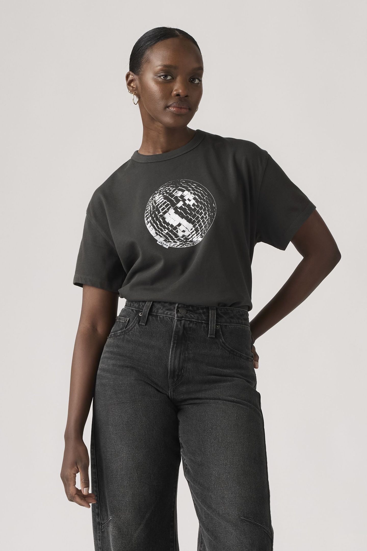 GRAPHIC VINTAGE FIT TEE 1