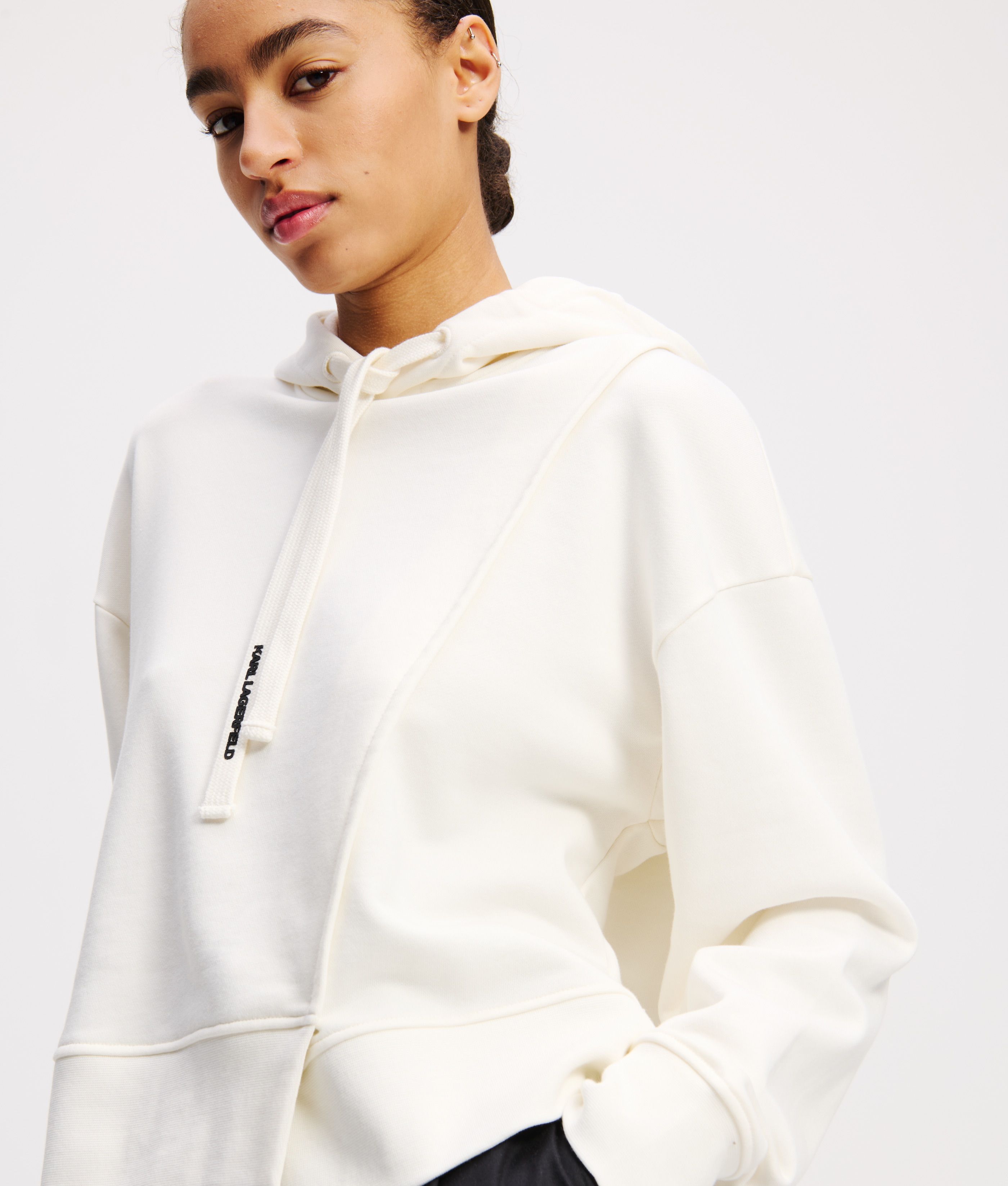 ASYMMETRIC HOODIE CANNOLI CREAM 2