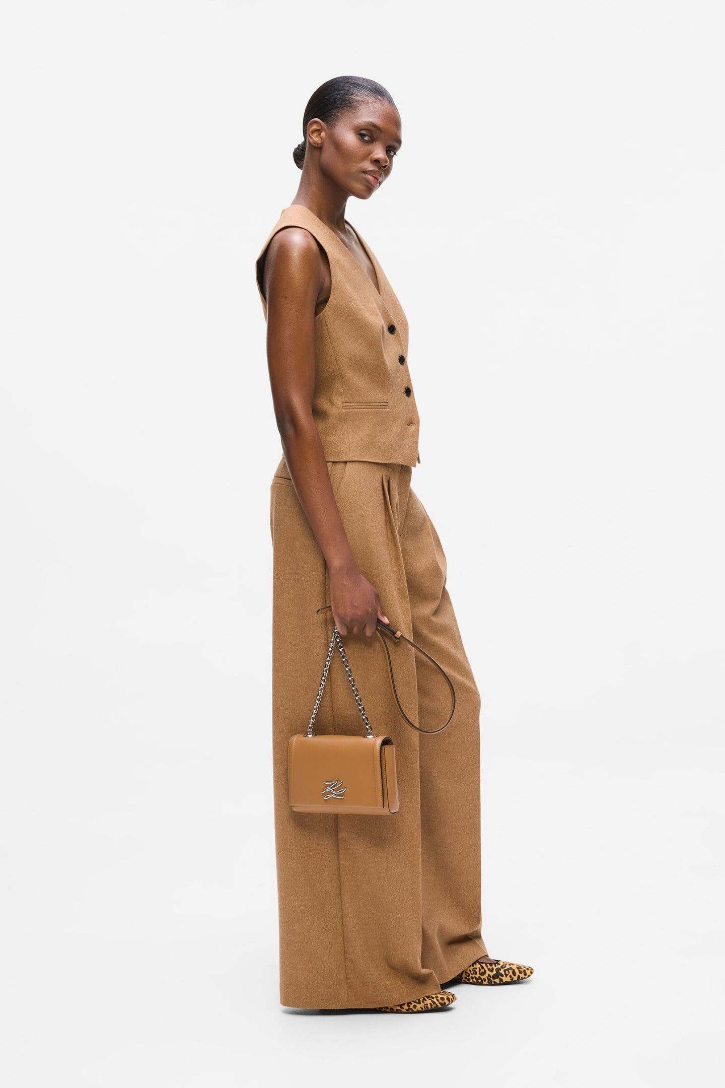 K/AUTOGRAPH SMALL CROSSBODY CARAMEL 1