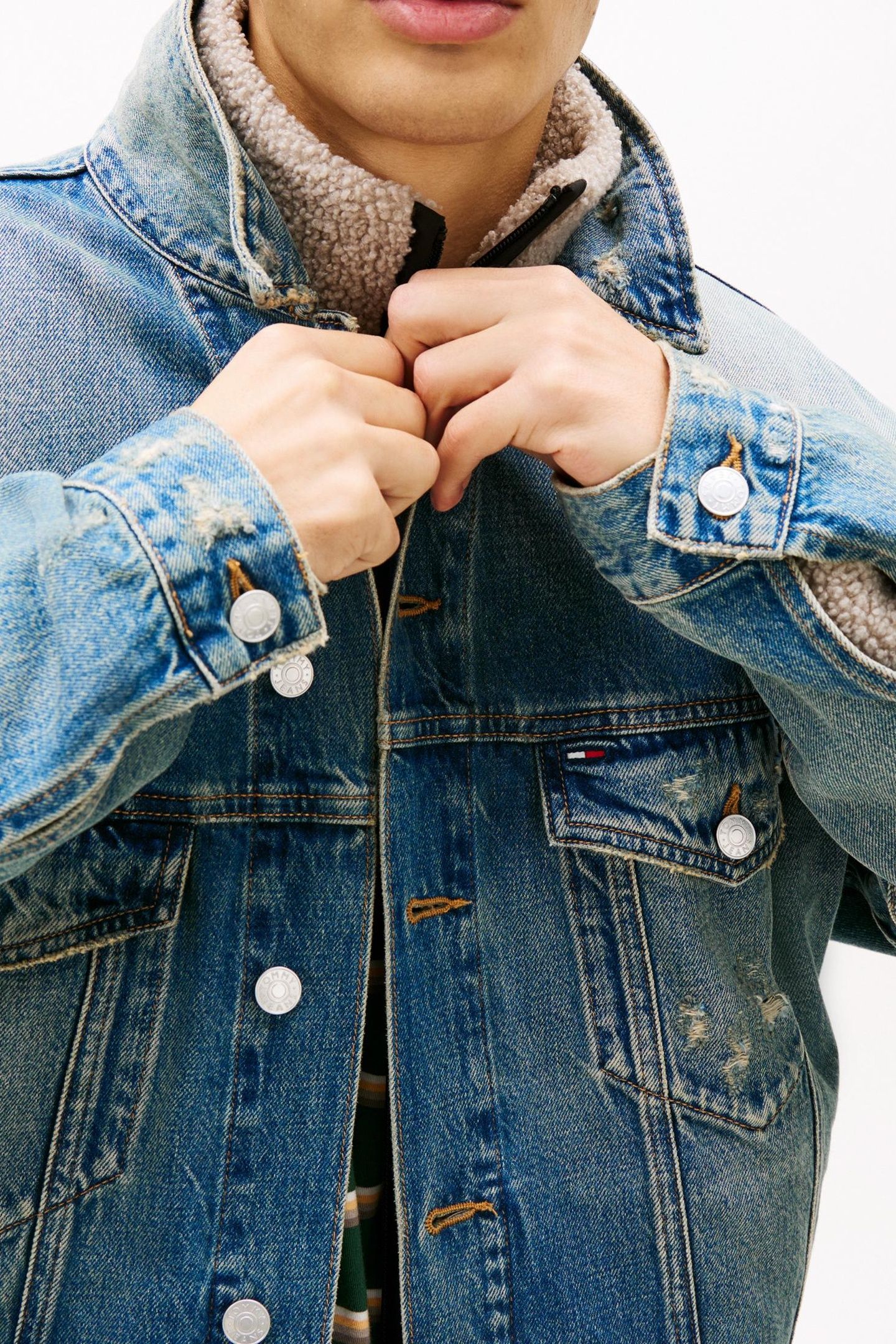 THEO OVERSIZED TRUCKER DENIM MEDIUM 6