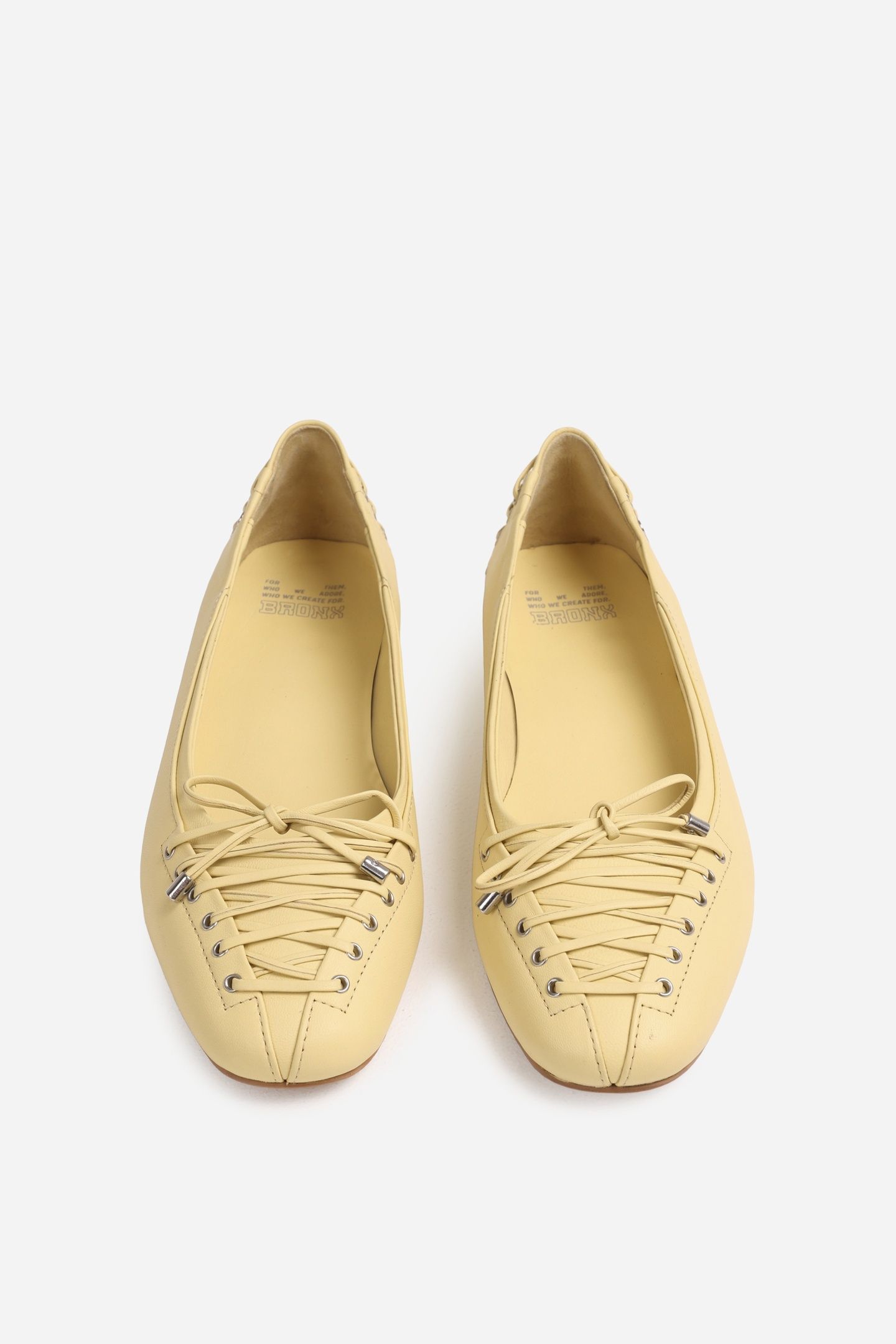 SER-AJAA LOW SHOE BUTTER YELLOW 5