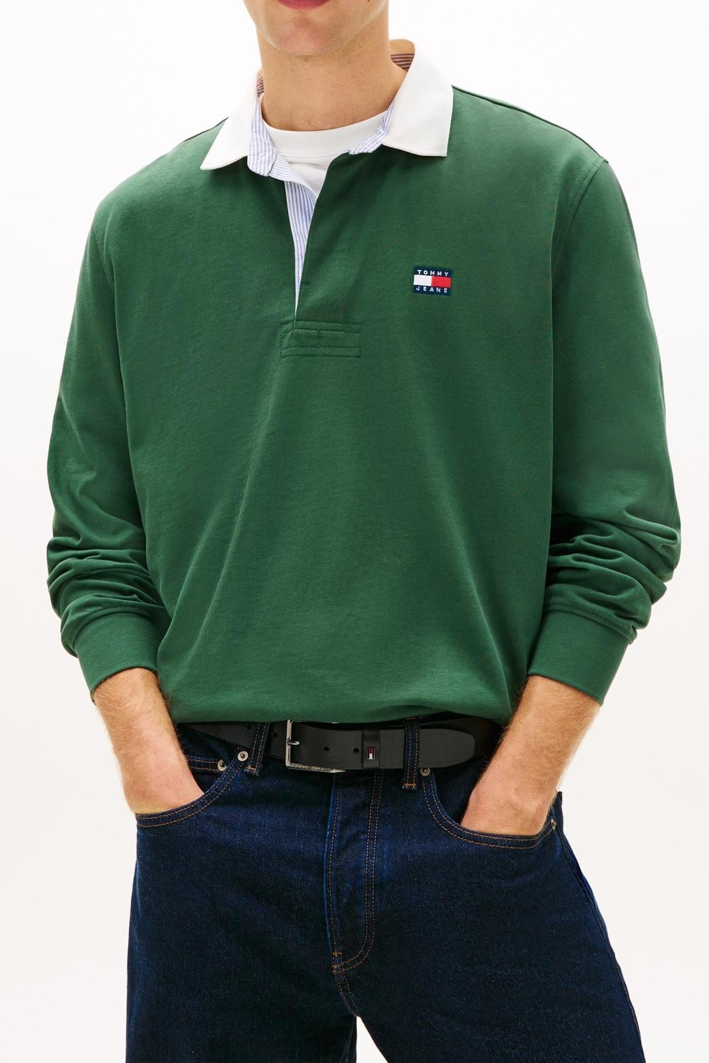 TJM RELAXED ESSENTIAL BADGE RUGBY POLO SHADOW PINE 1