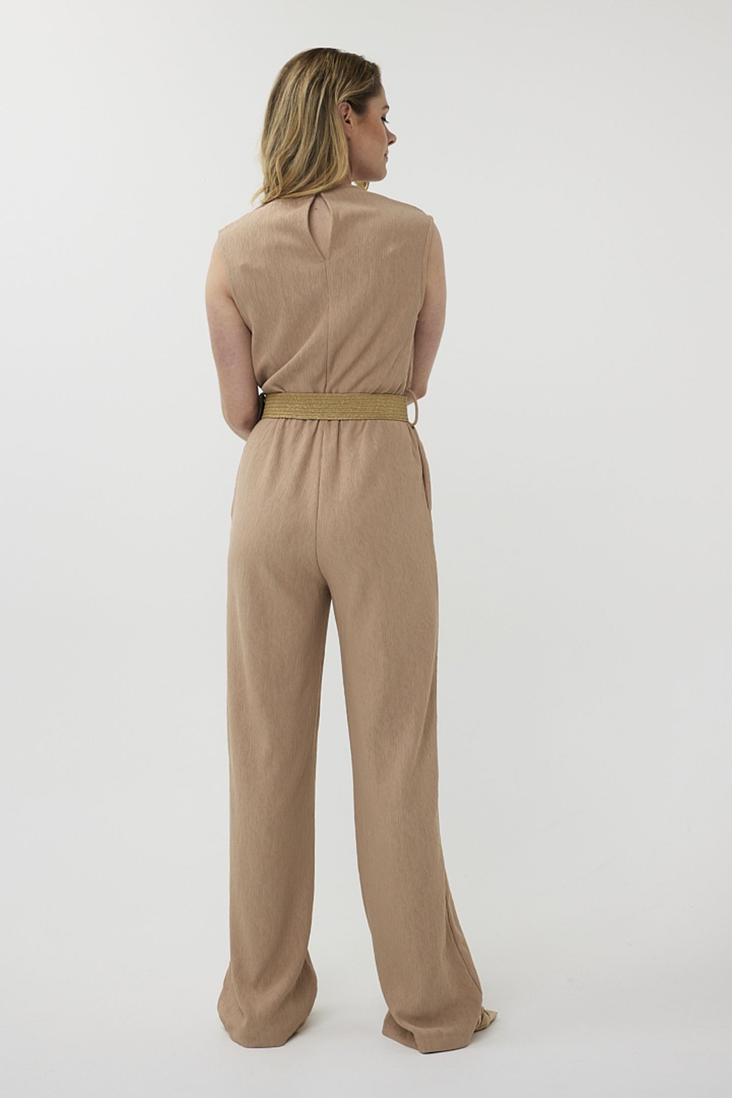 JUMPSUIT FANCY CRINKLE DARK SAND 3