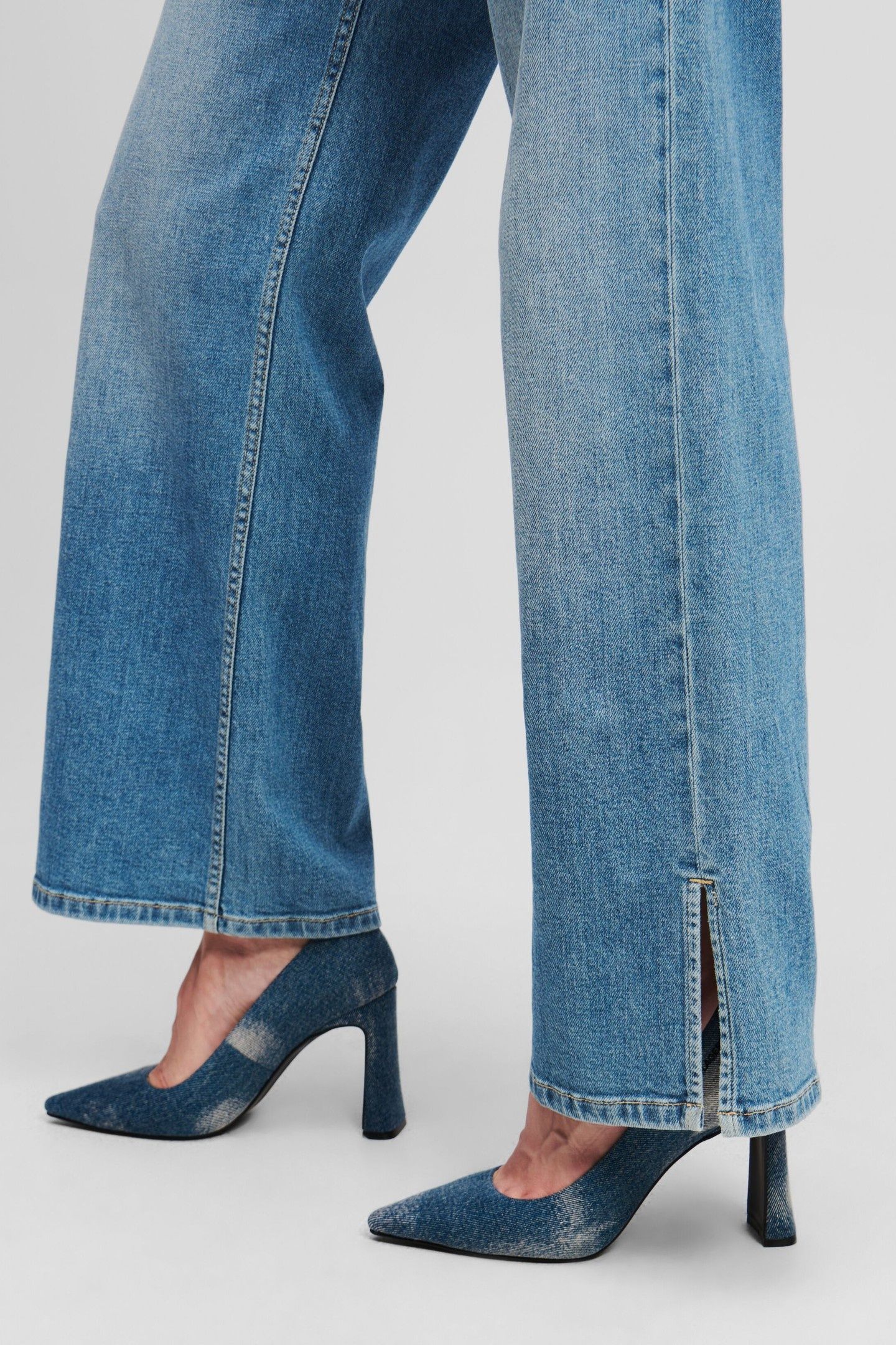 RELAXED DENIM W/ SLIT WASHED MID BLUE 5