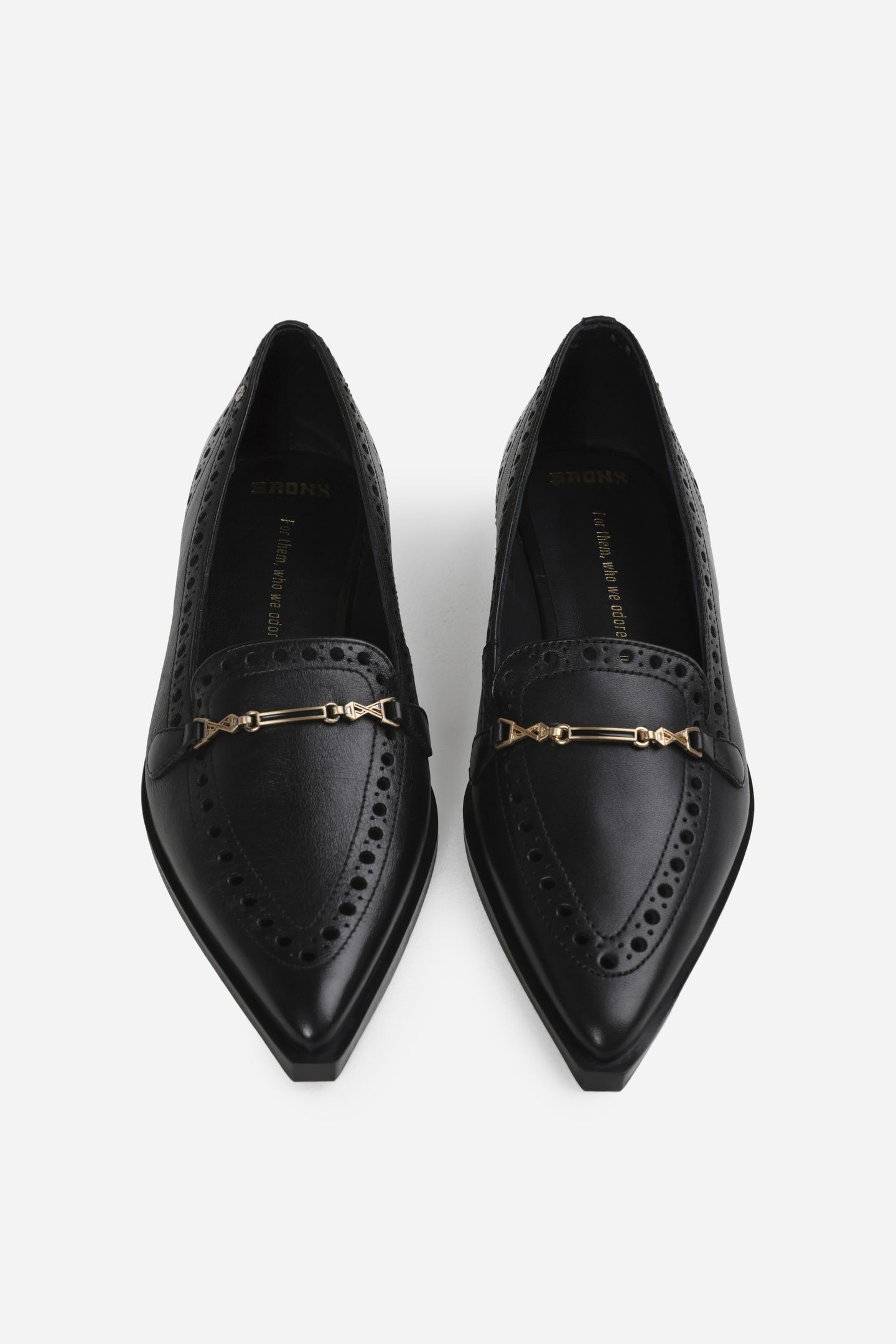 LAUR-YNN LOW SHOE BLACK 6