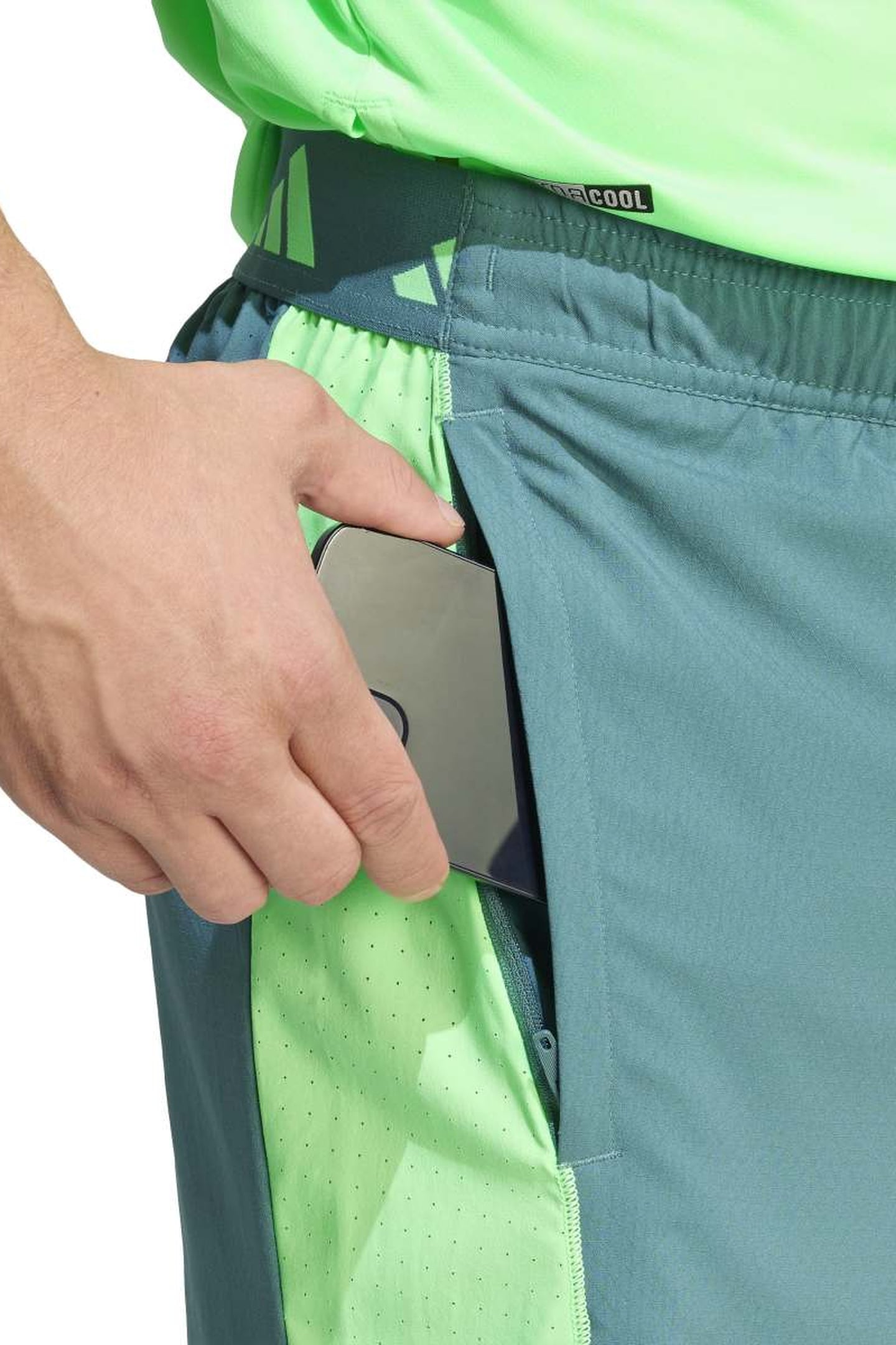 UNISEX PERFORMANCE TECH APPAREL CLIMACOOL SHORTS PRELOVED TE 5