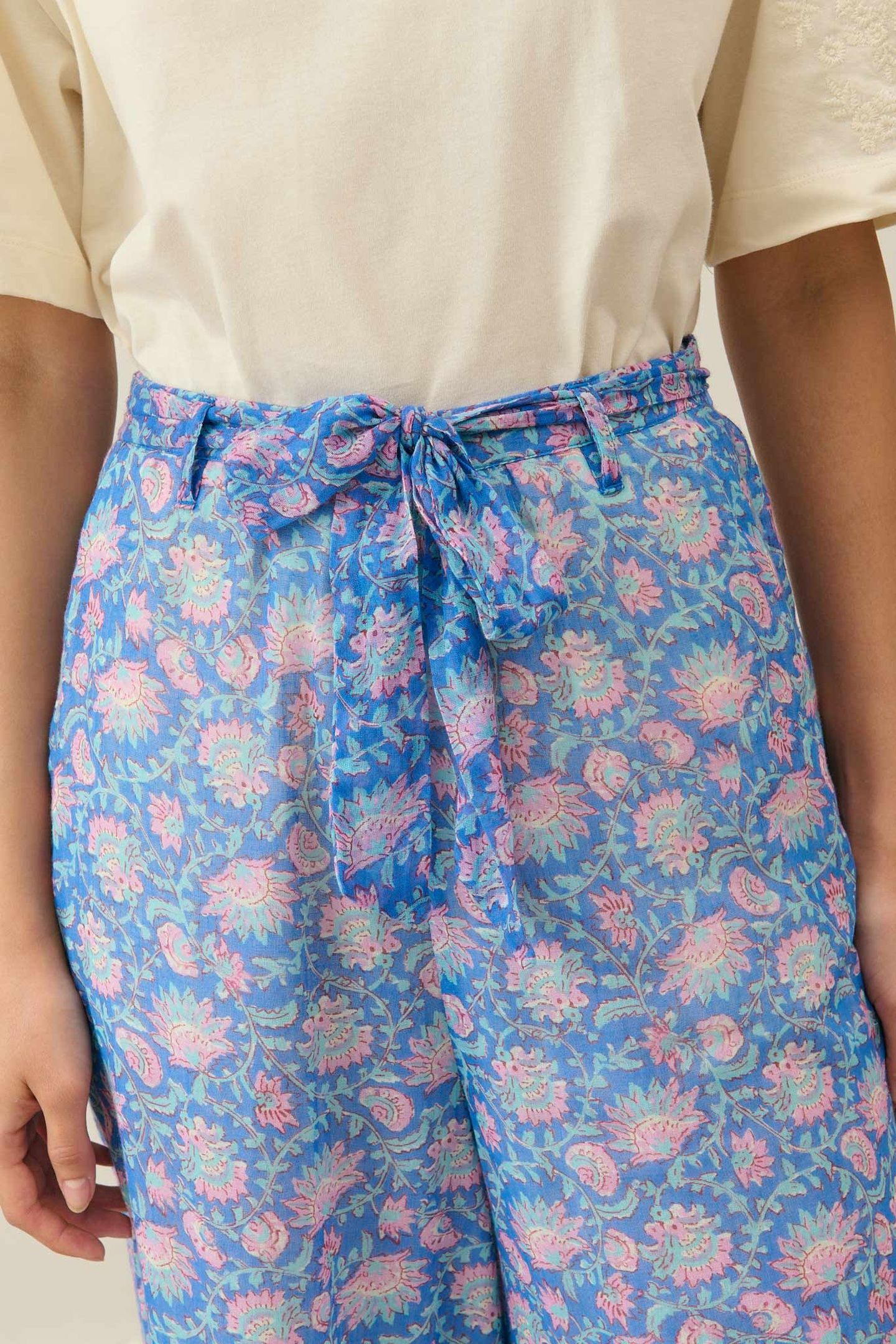 PANTS AMANDINA BLUE CAPRI COVE 3