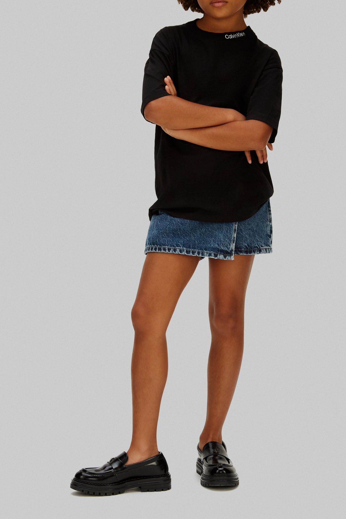 UNISEX LOGO EMBROIDERY SS T-SHIRT BLACK 2