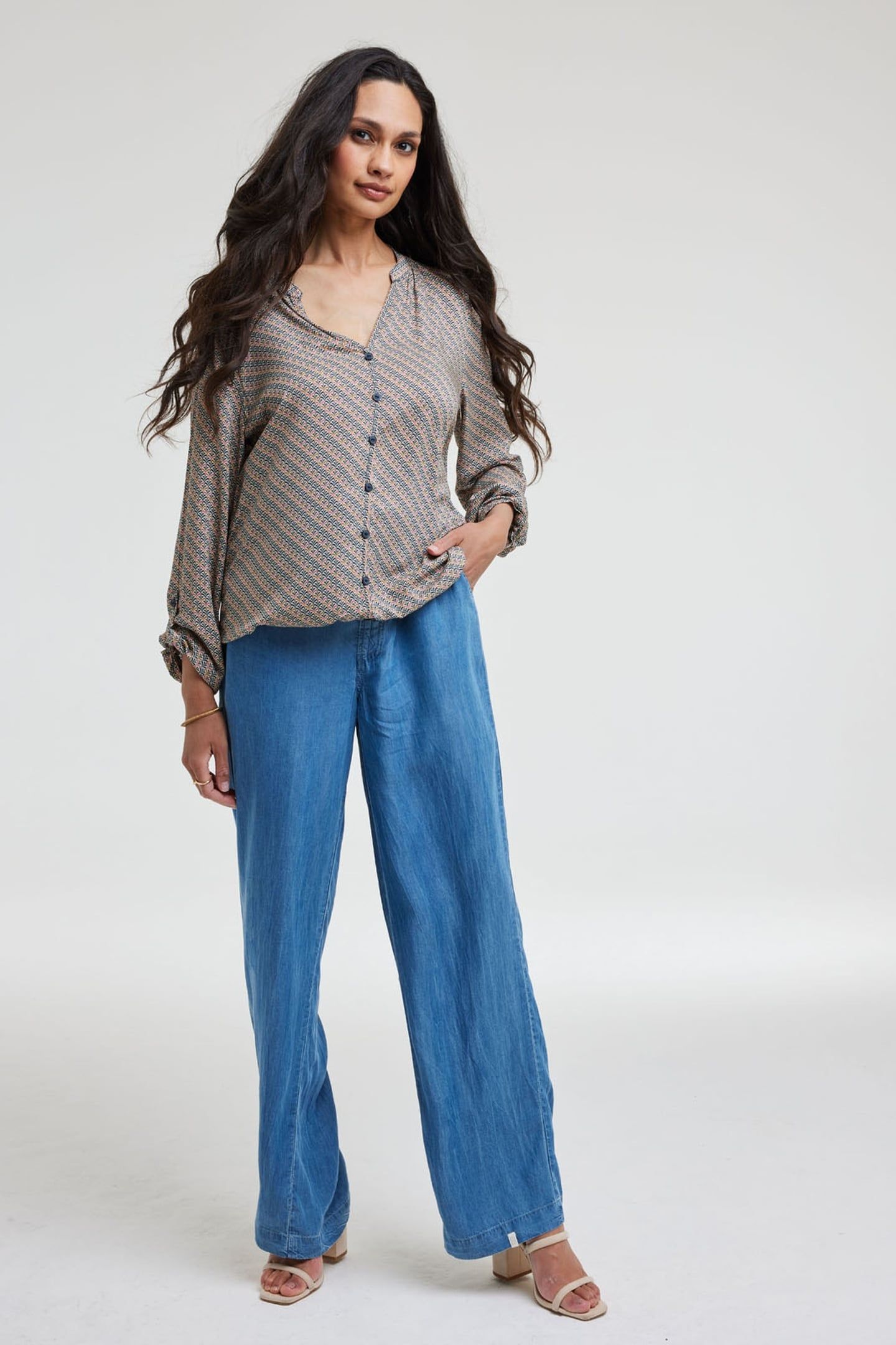 BLOUSE NILLY SAND WITH PURE PRINT 3