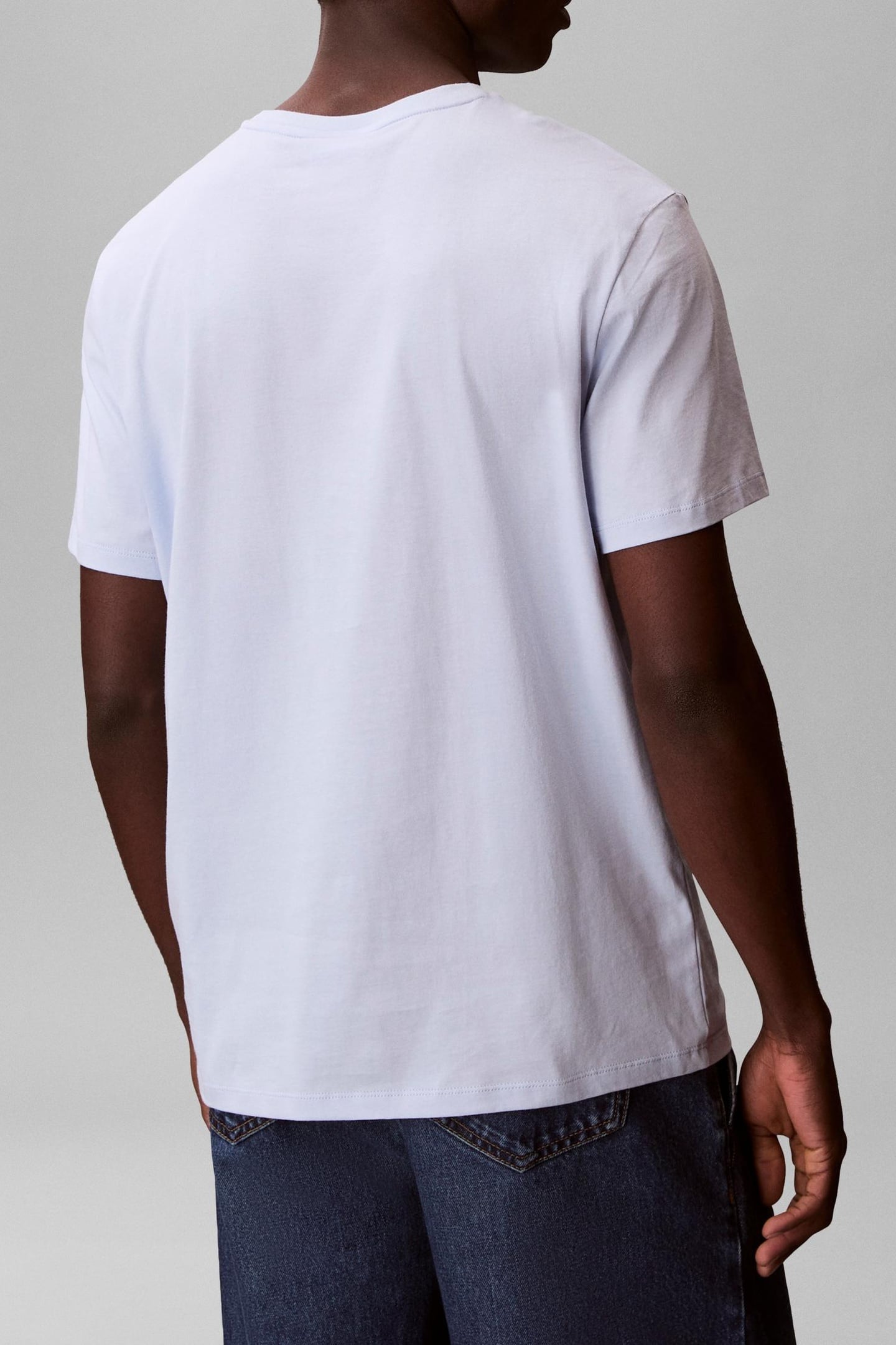 SS MICRO LOGO CREWNECK TEE BREEZY BLUE 4