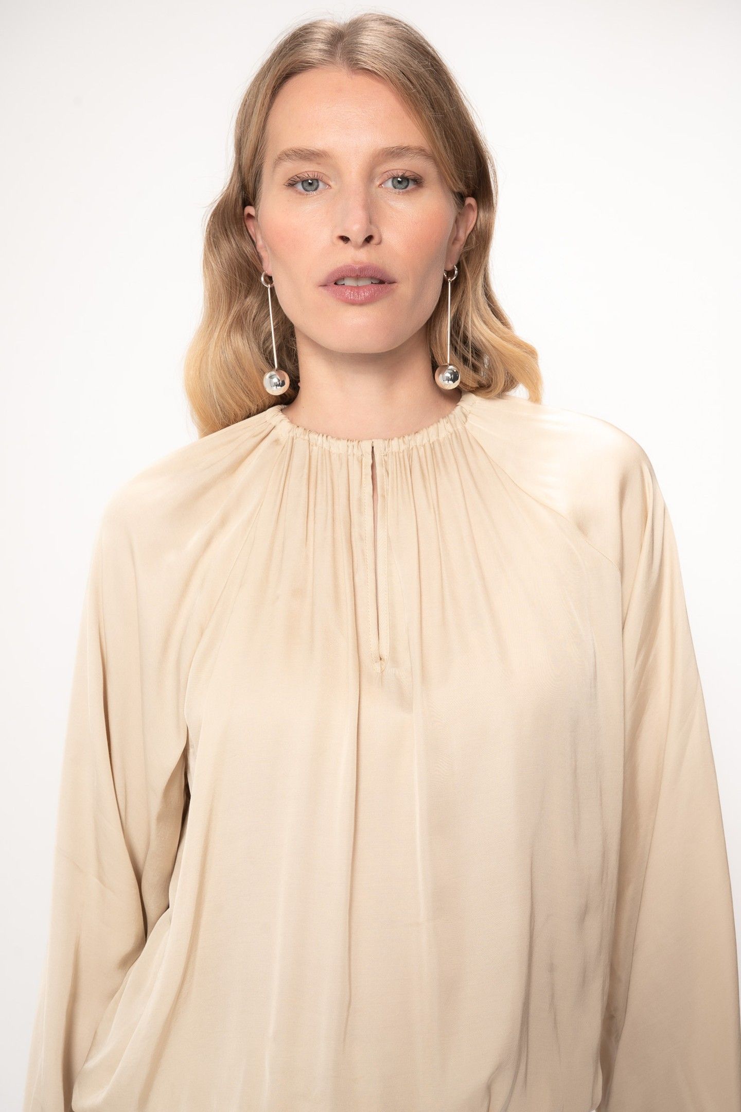 JADE TOP ALMOND 6