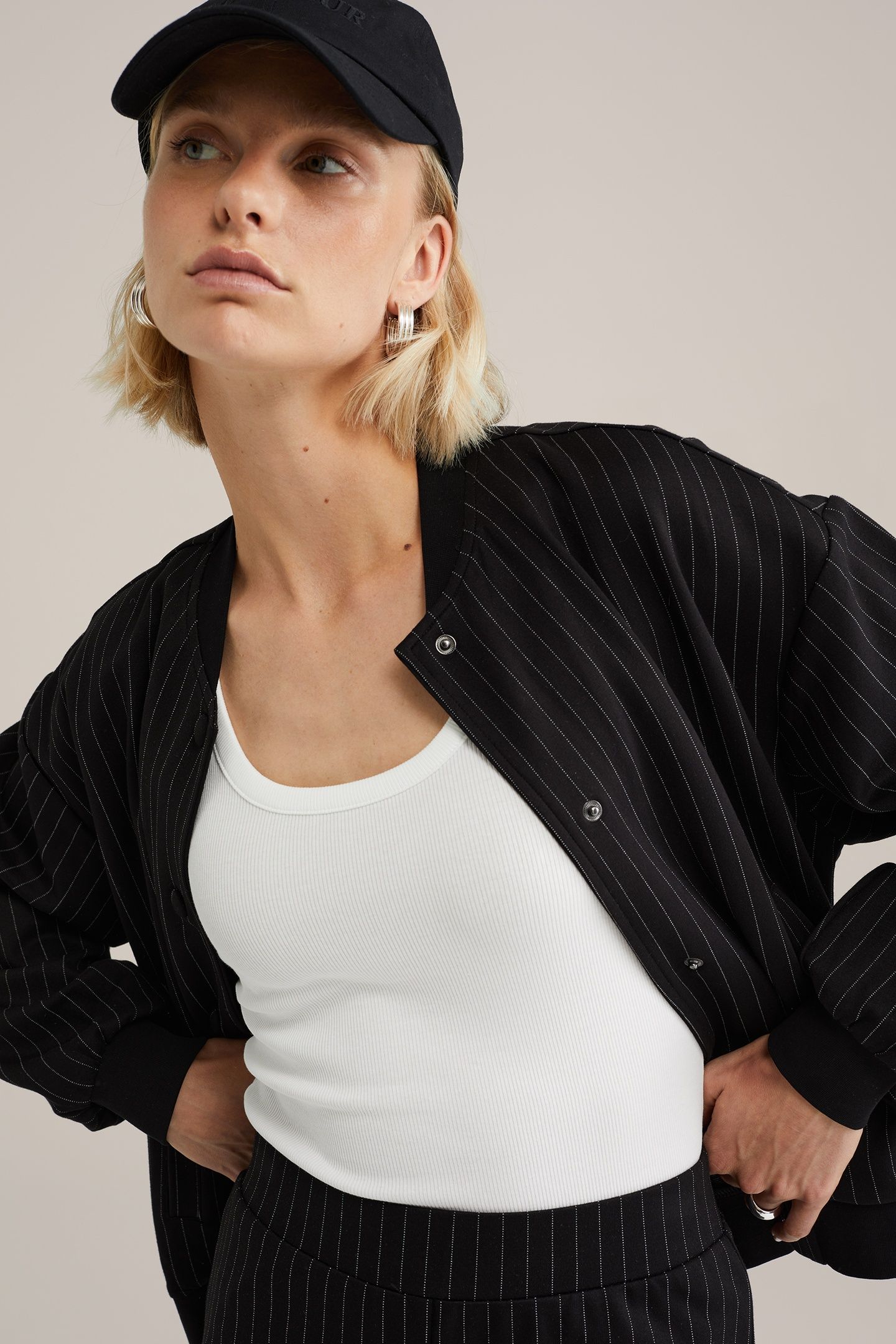 BOMBER BLACK 6