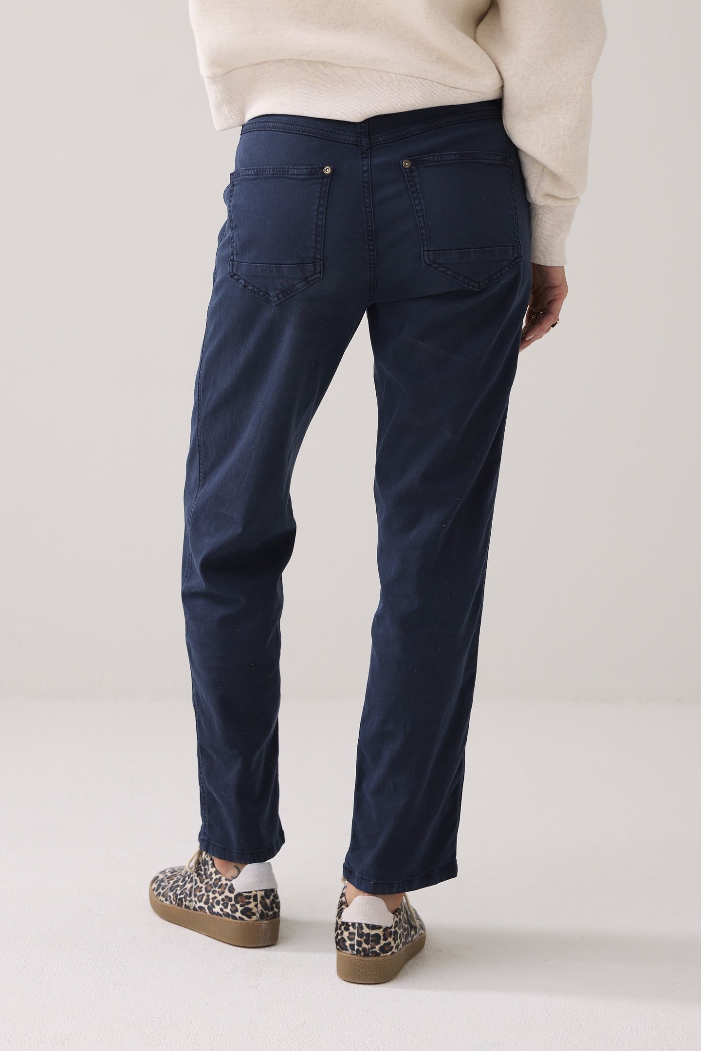 STRAIGHT ULTRA SOFT STRETCH TWILL MIDNIGHT BLUE 2