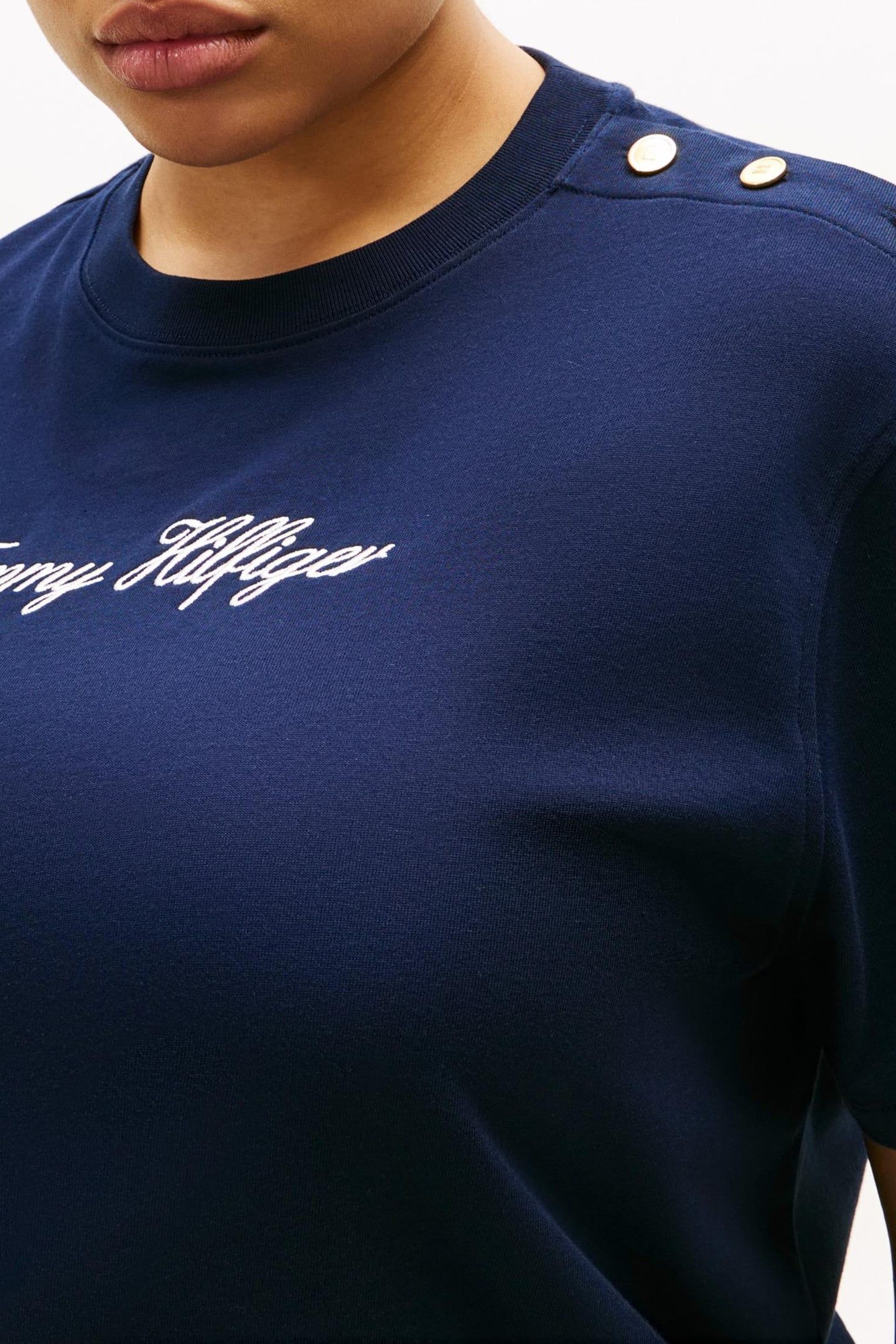 CRV GOLD BUTTON SCRIPT T-SHIRT DARK NIGHT NAVY 5