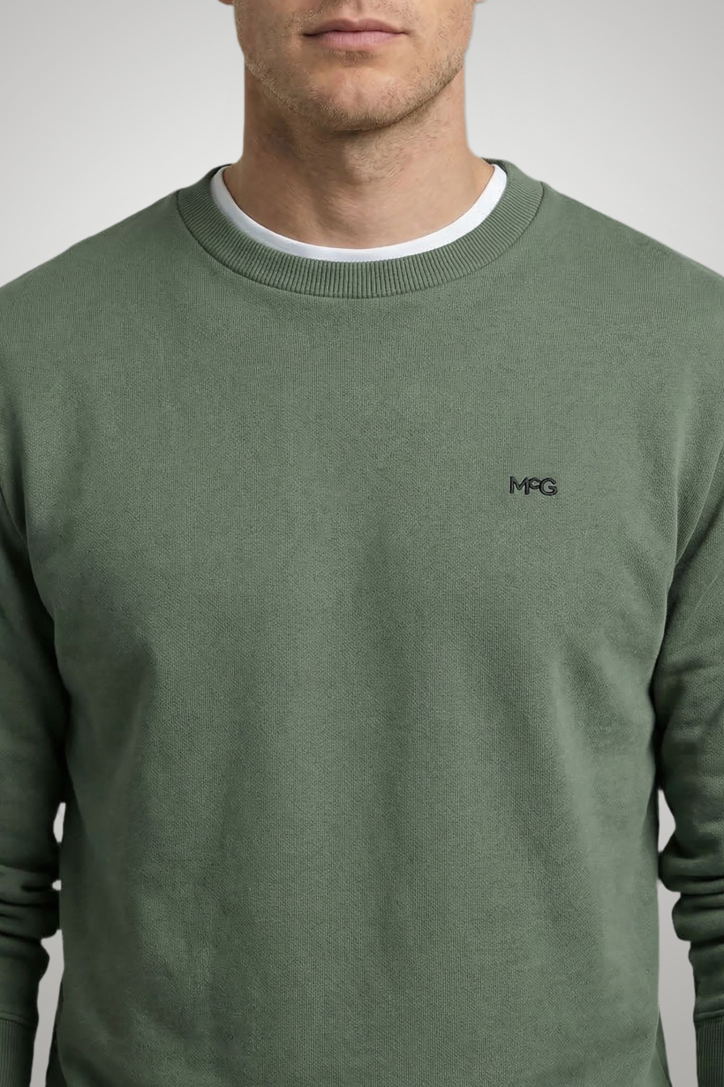 MCG LOGO CREW LIGHT OLIVE 5