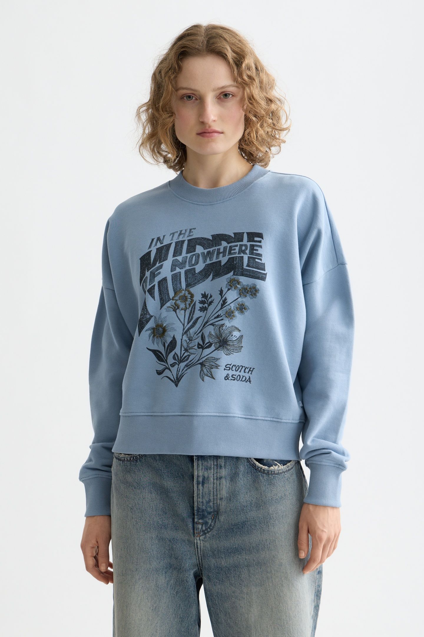 CHEST ARTWORK RELAXED SWEATSHIRT FADED DENIM 1
