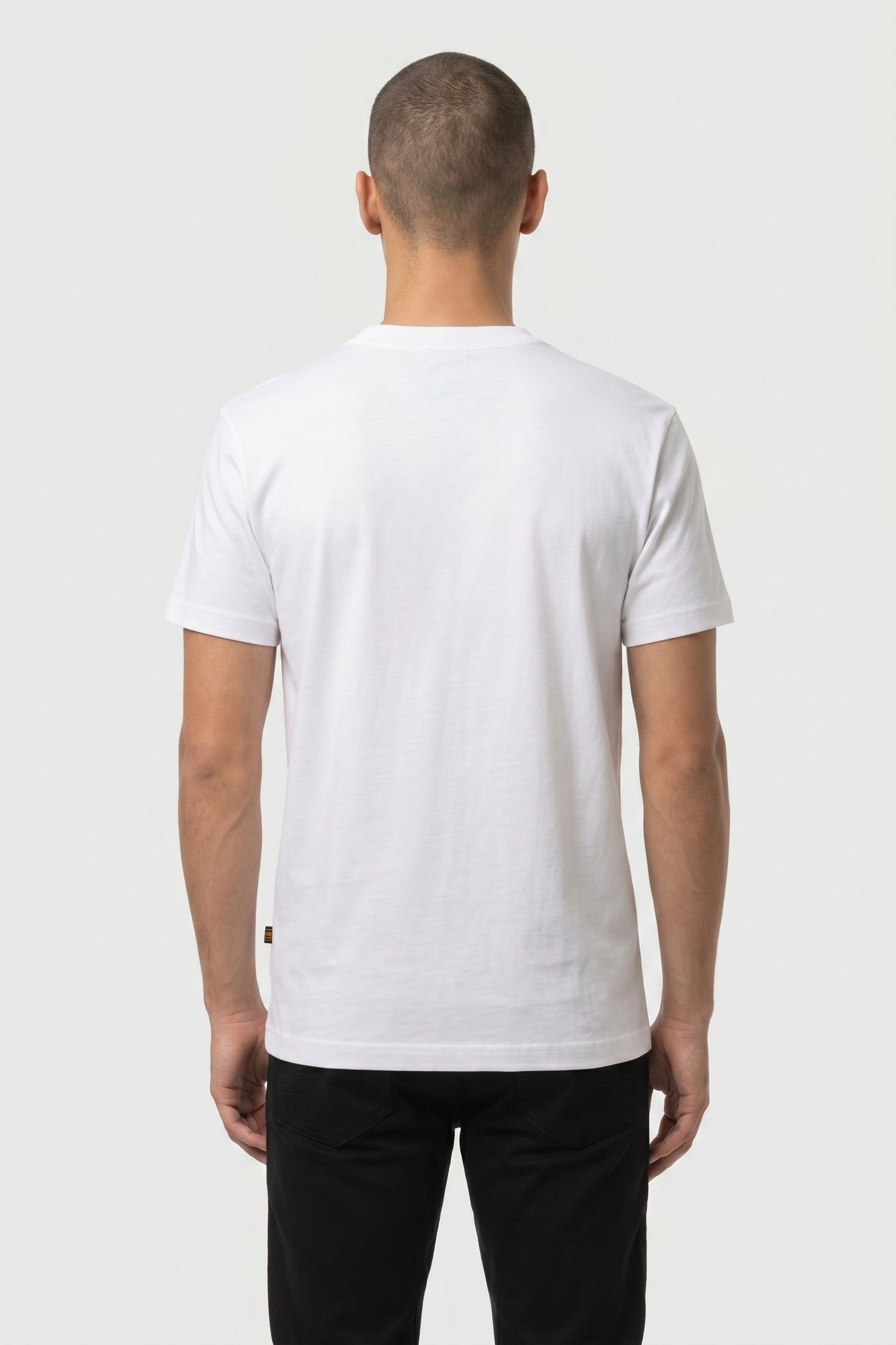CHEST LOGO R T WHITE 4