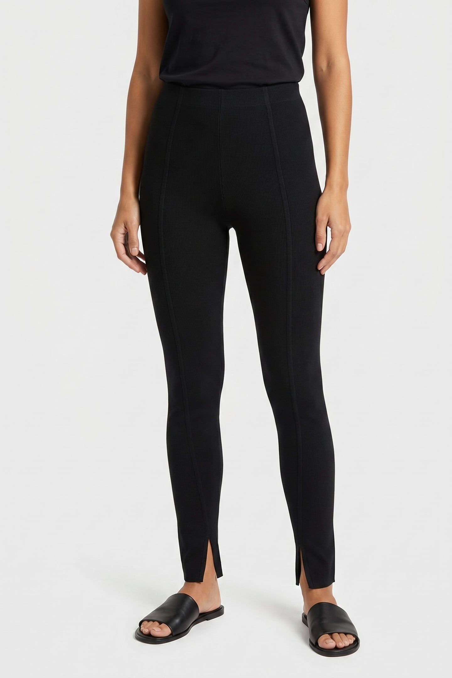 FERGIE LEGGINGS BLACK 1