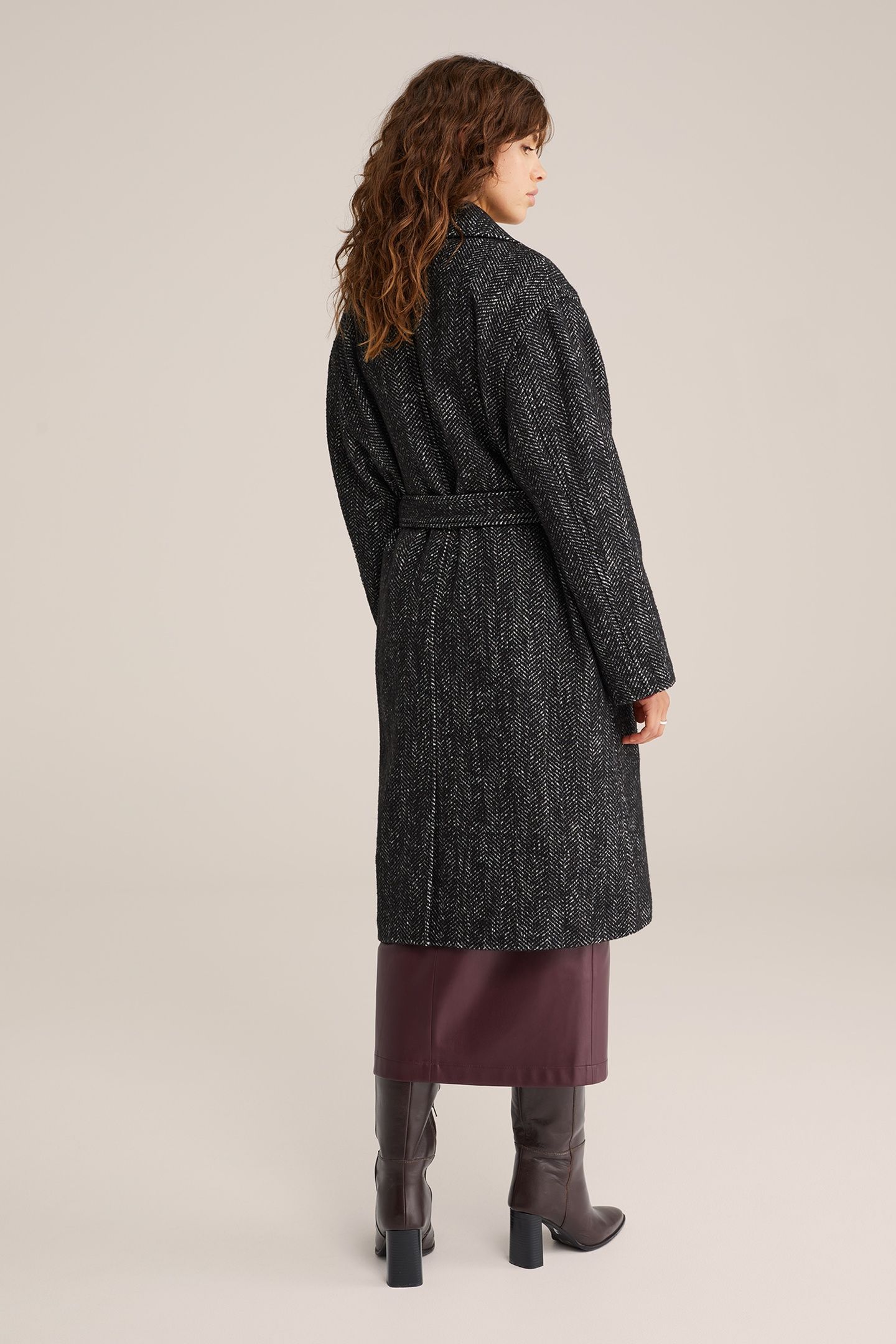COAT BLACK 3