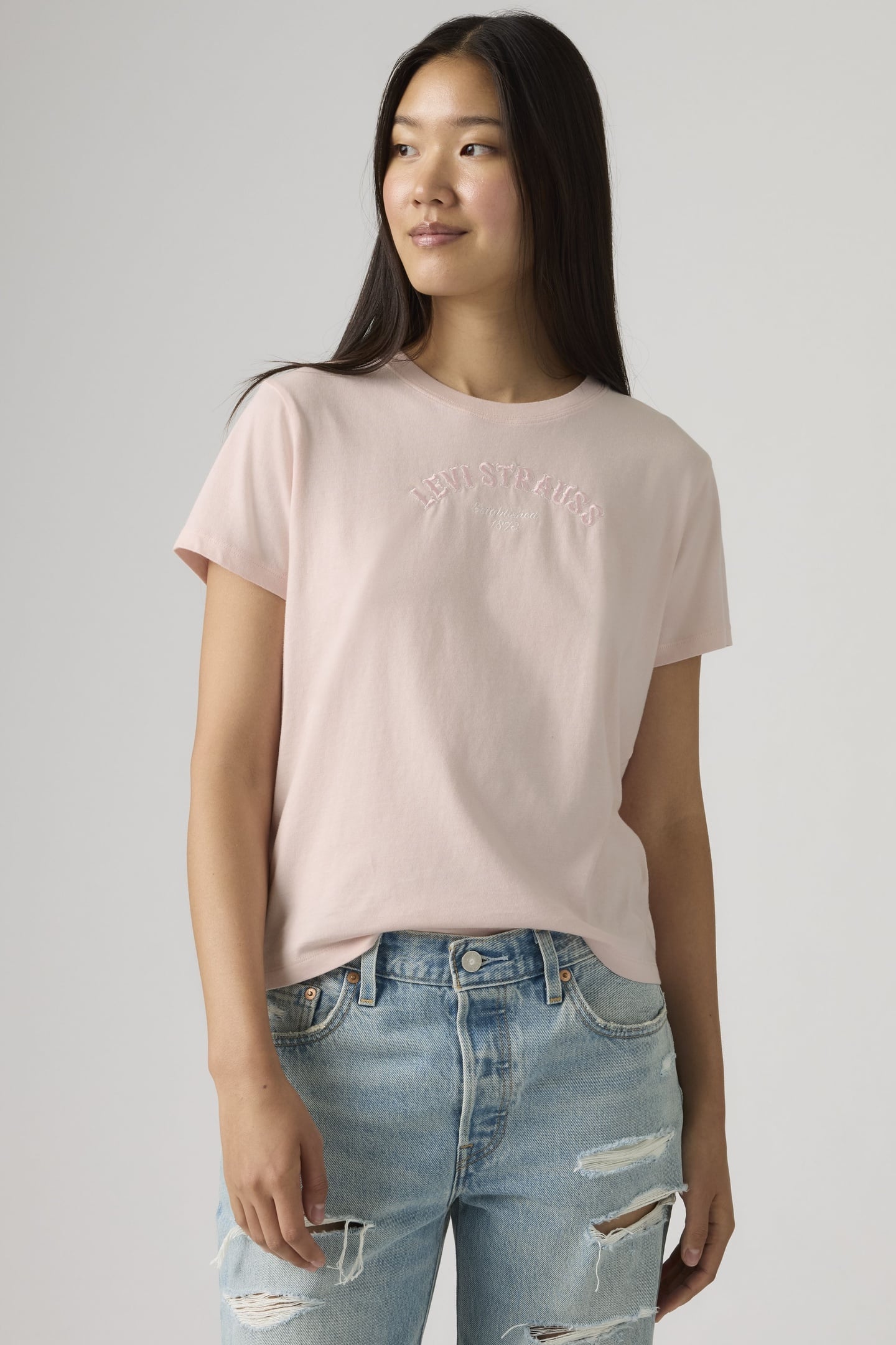 GRAPHIC FAVORITE TEE 1