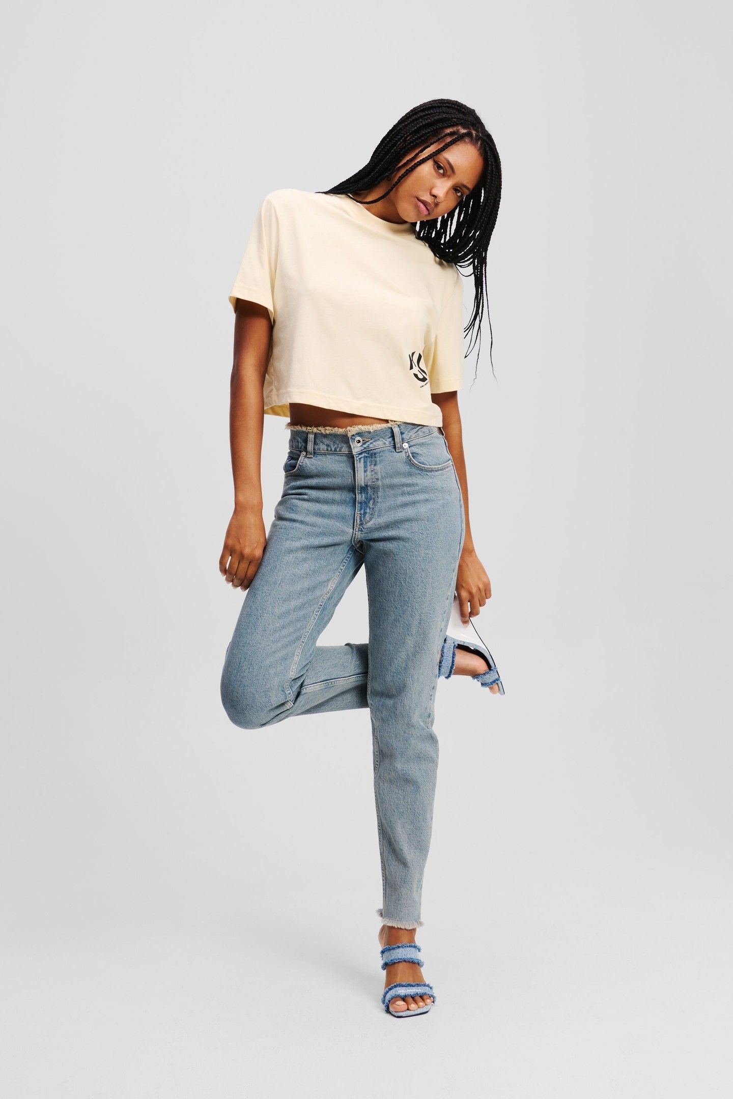 MOM DENIM TINTED WASHED MID BLUE 7