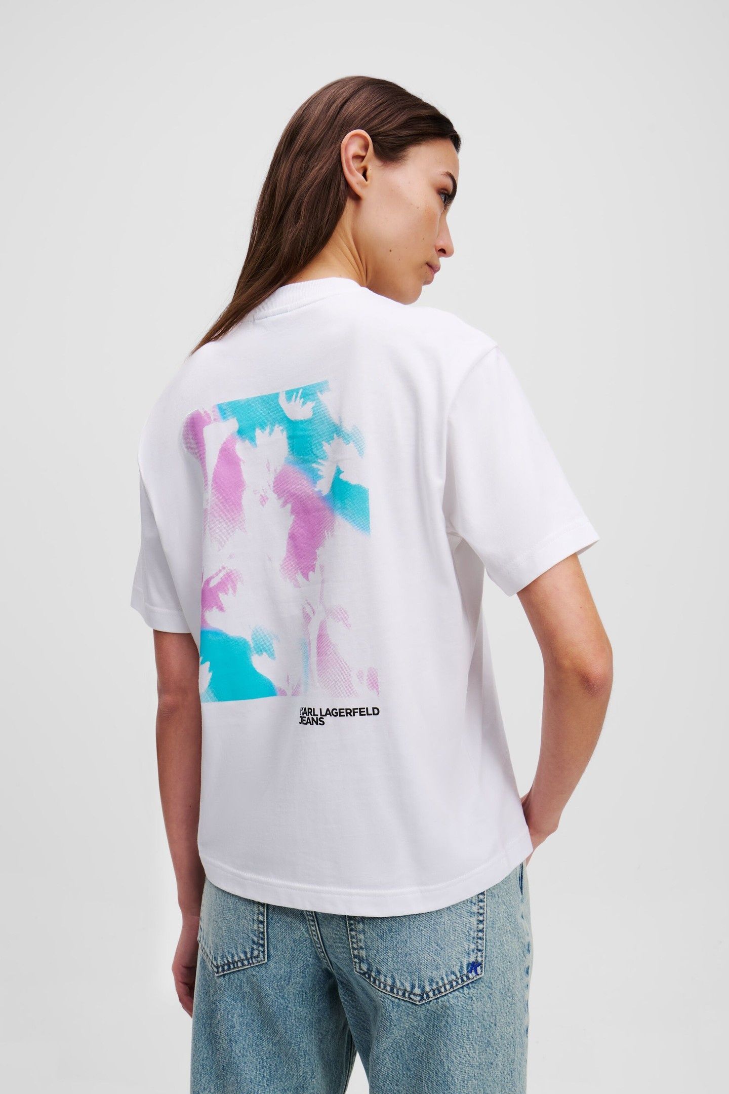 REG BOX FLORAL TEE WHITE 3