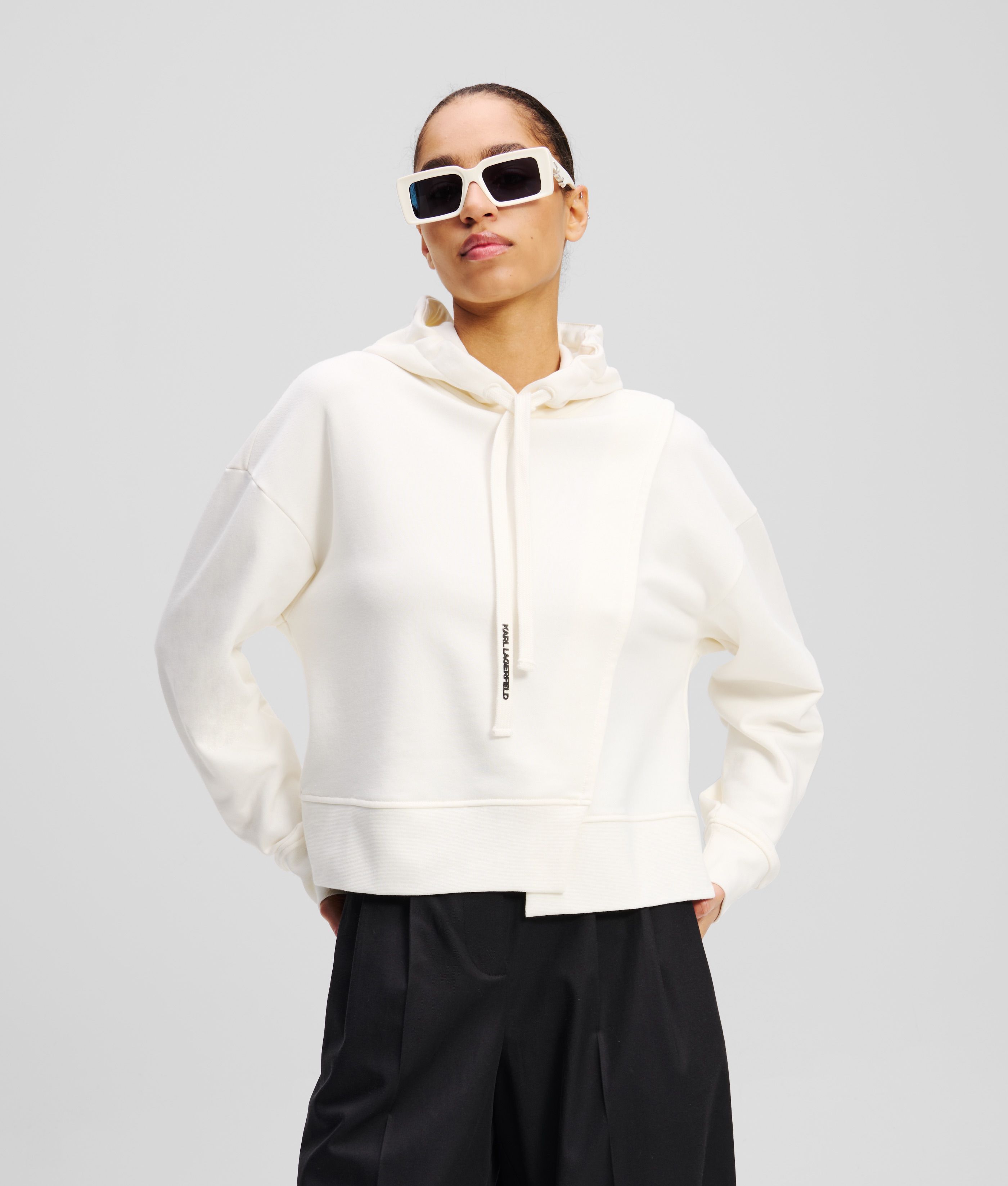 ASYMMETRIC HOODIE CANNOLI CREAM 1