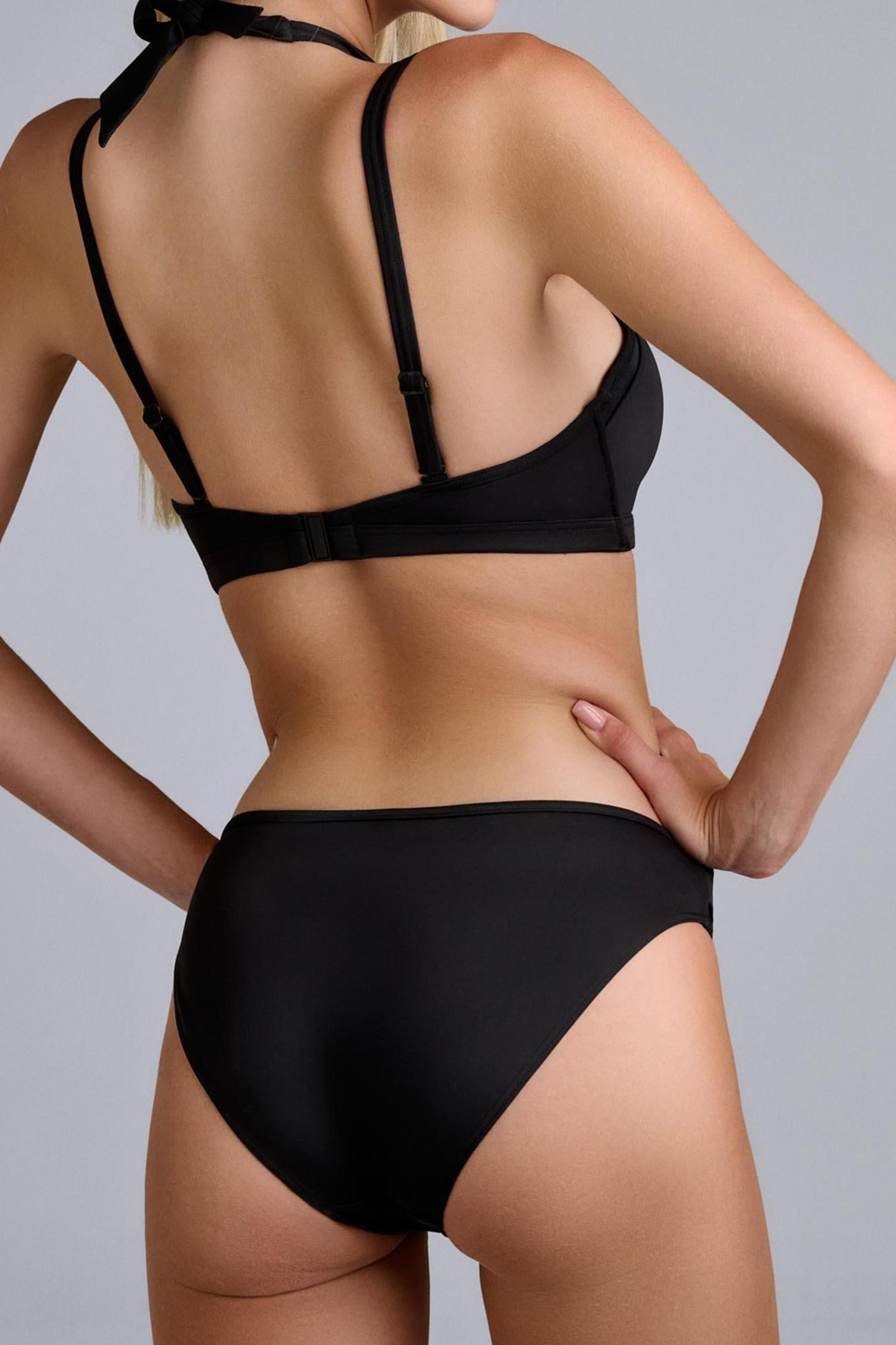 CONCHITA BLACK 2