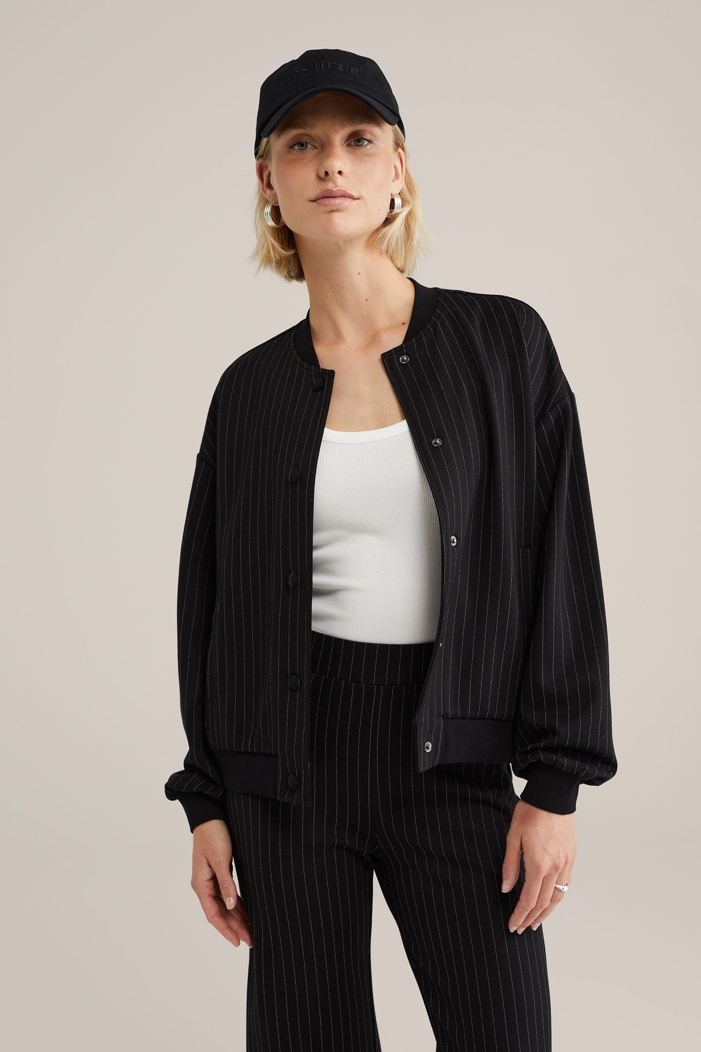BOMBER BLACK 2
