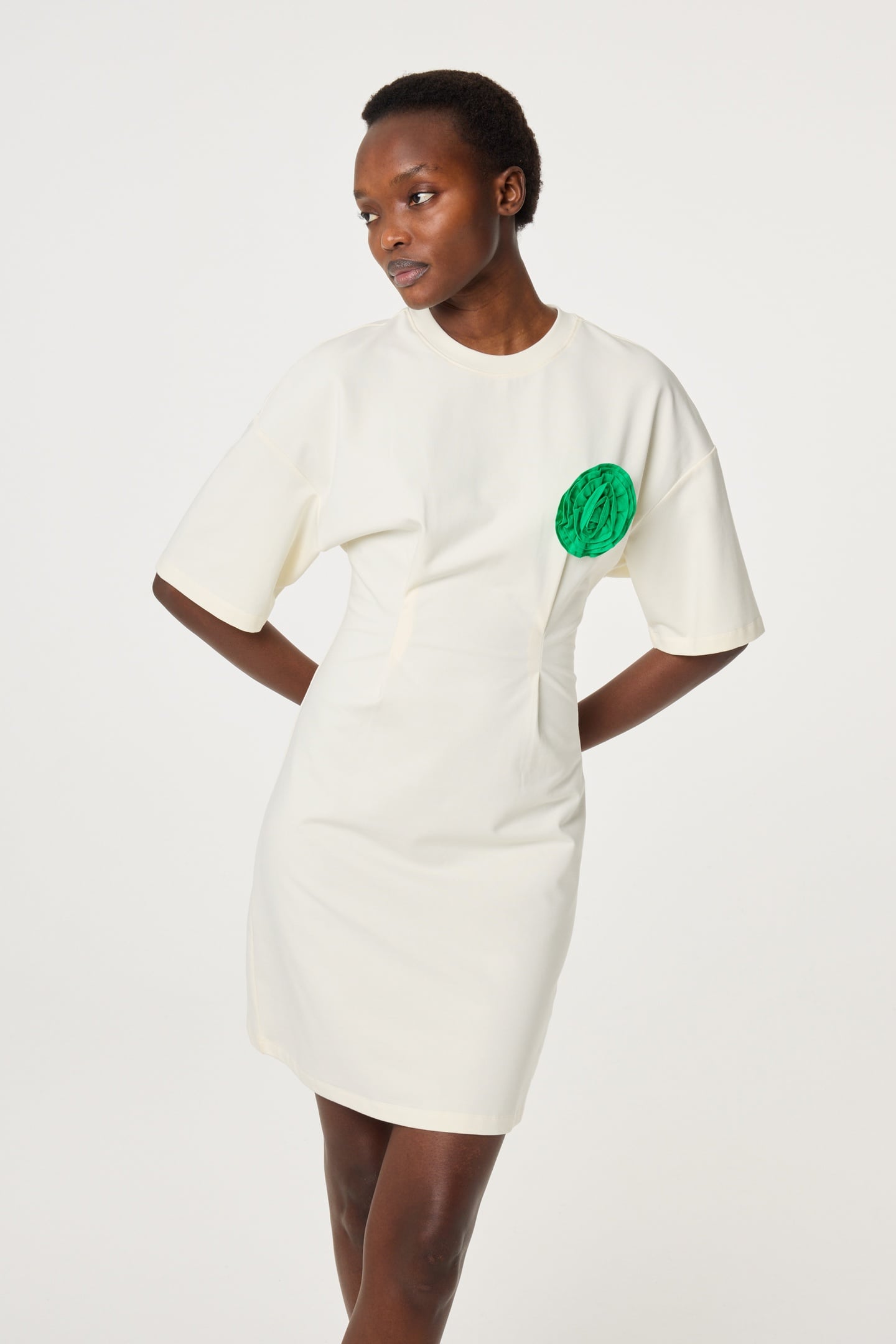 ASTAN DRESS COSY WHITE 1