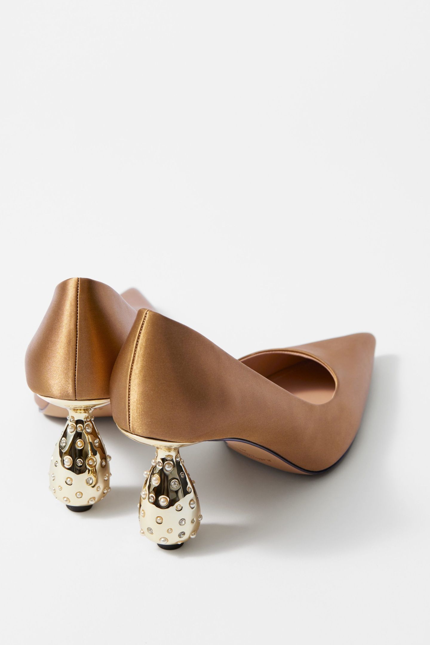 ALEENA PUMP GOLD 3