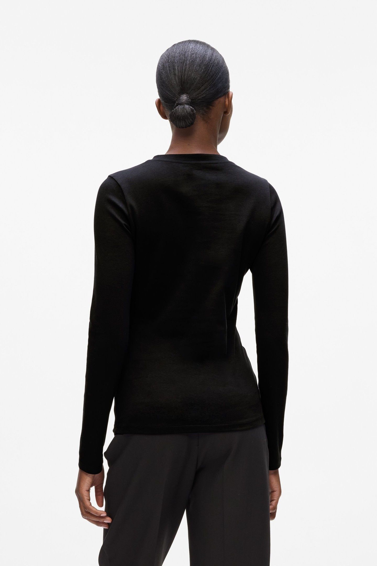 RETRO LONGSLEEVE BLACK 4