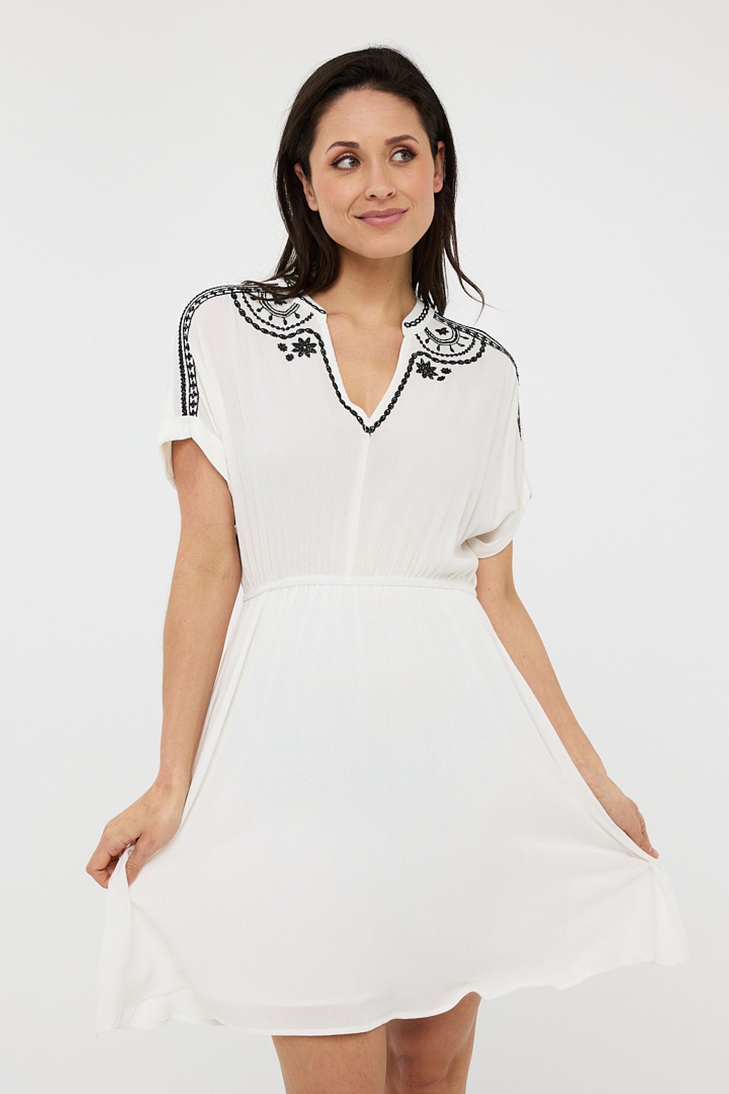 DRESS CRINKLE EMBROIDERY OFF WHITE / BLACK 1