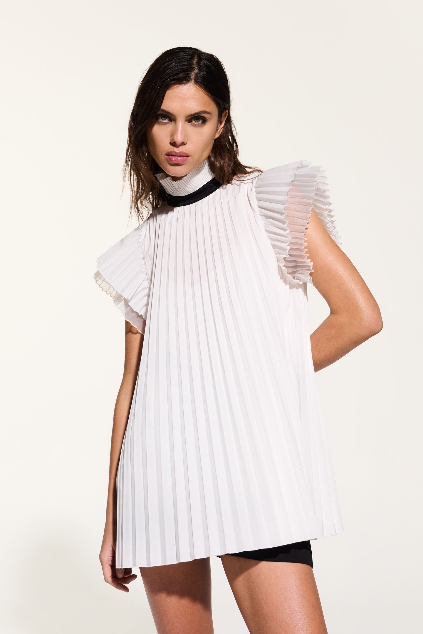 KARL STUDIO PLEATED BLOUSE WHITE 2