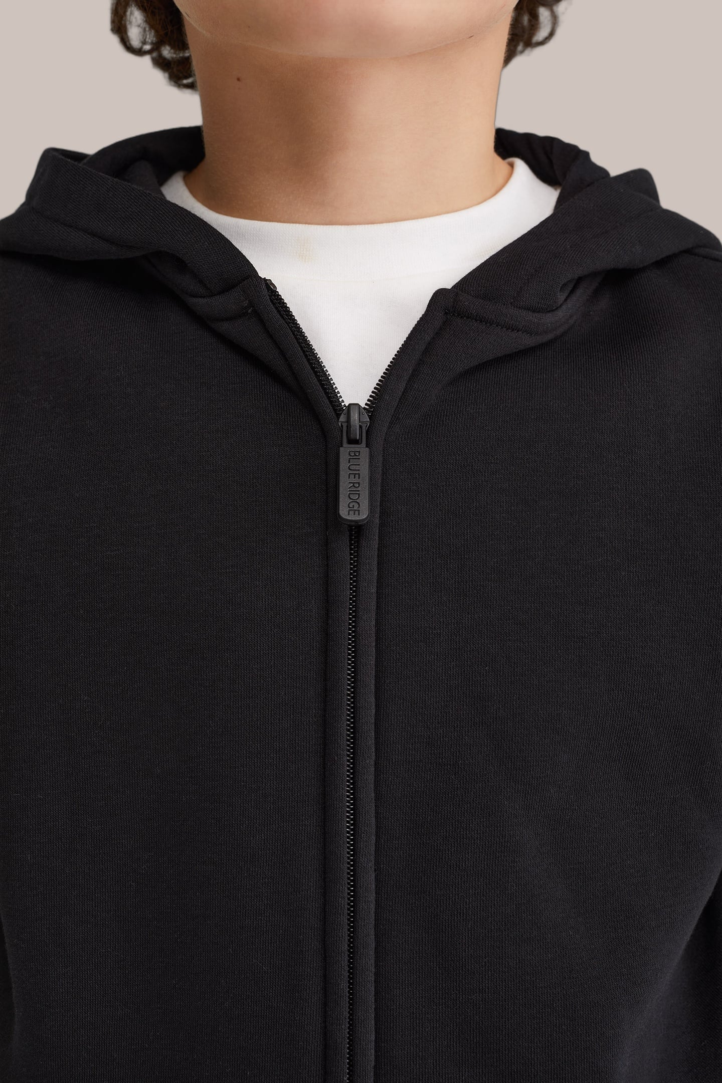 CARDIGAN WITH HOOD BLACK 5