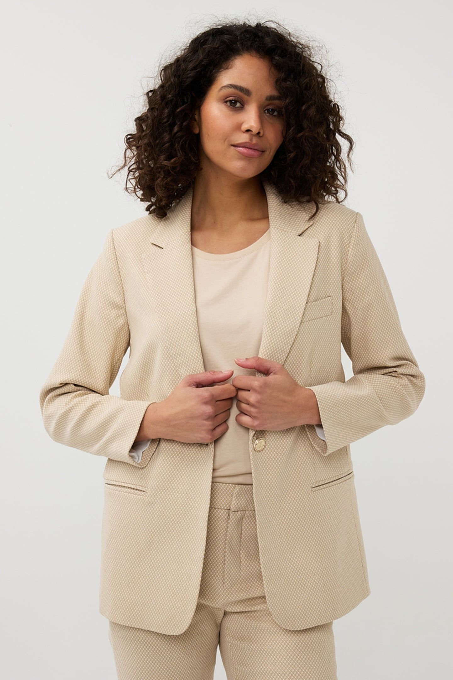 BLAZER JACQUARD SQUARE SAND 1