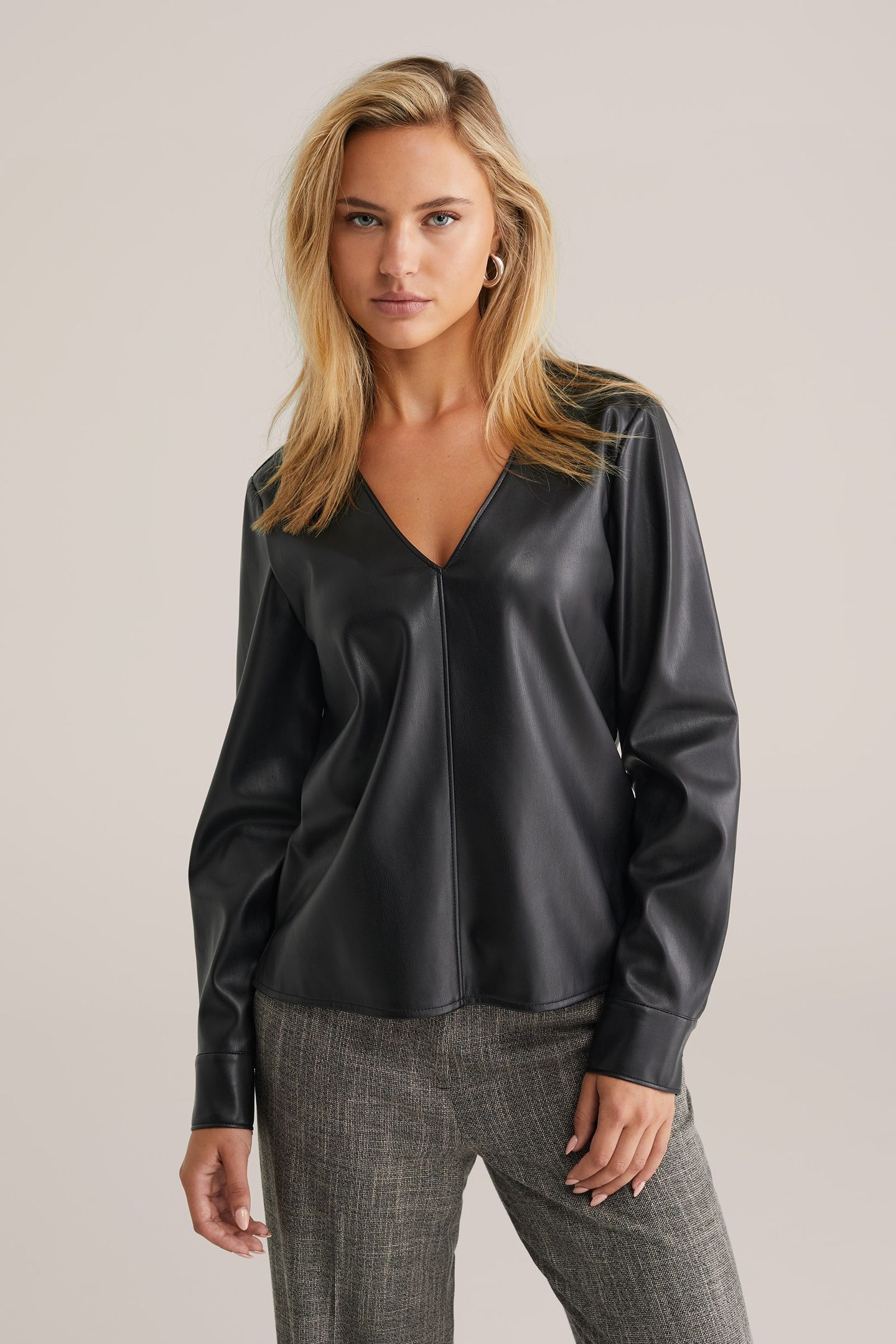 BLOUSE BLACK 1