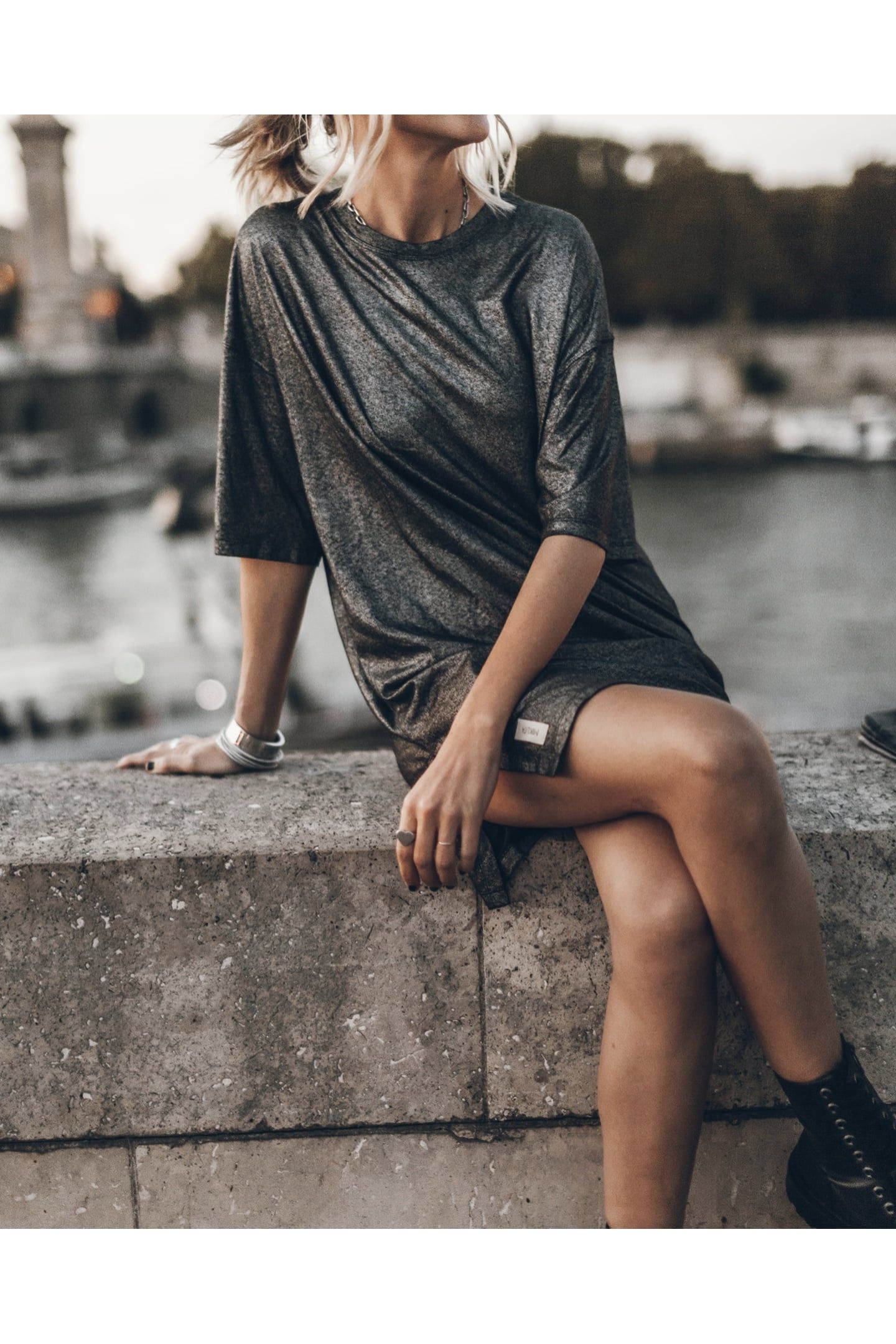 THE DARK GLITTER T-SHIRT DRESS 2