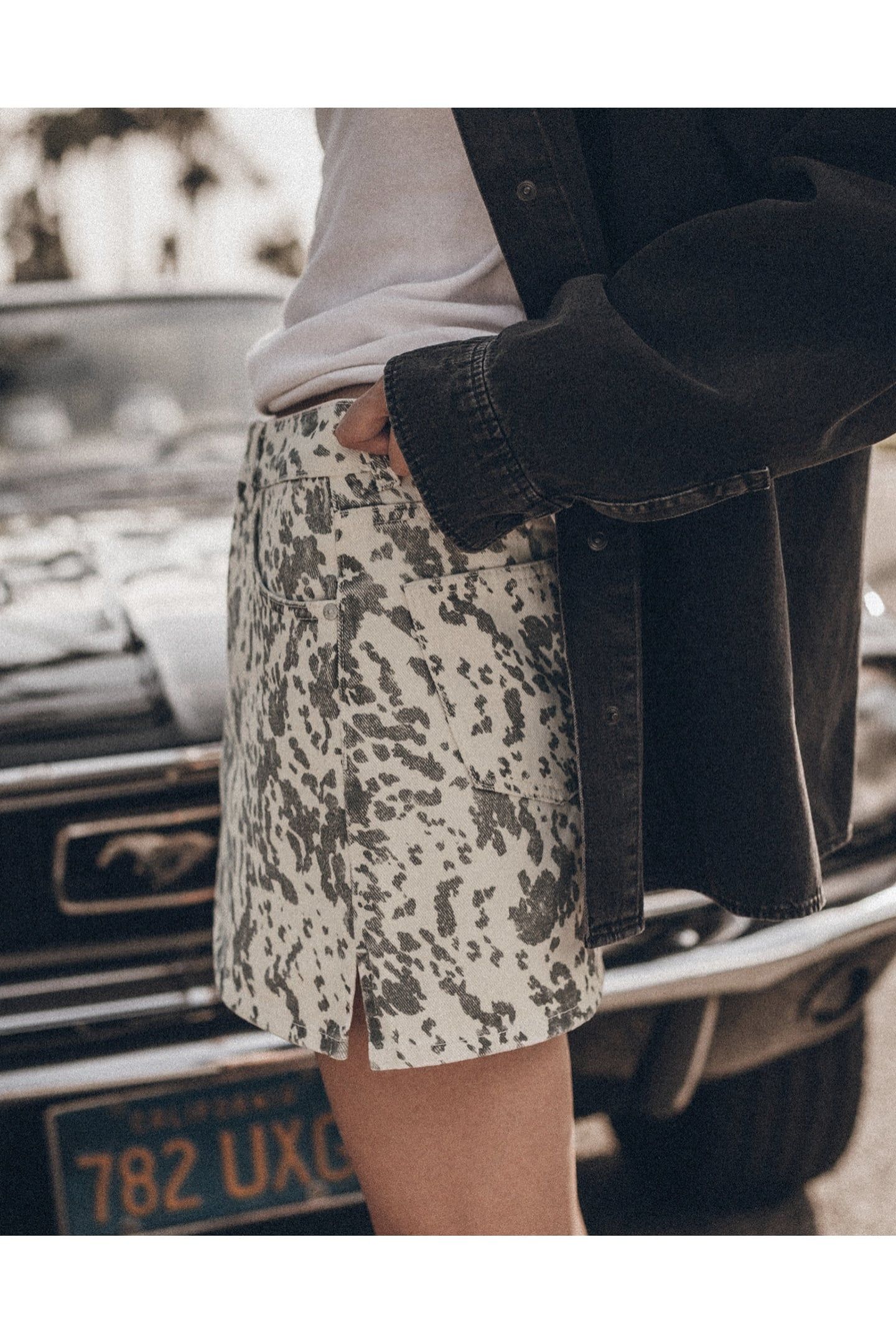 THE DALMATIAN DENIM SKIRT 3