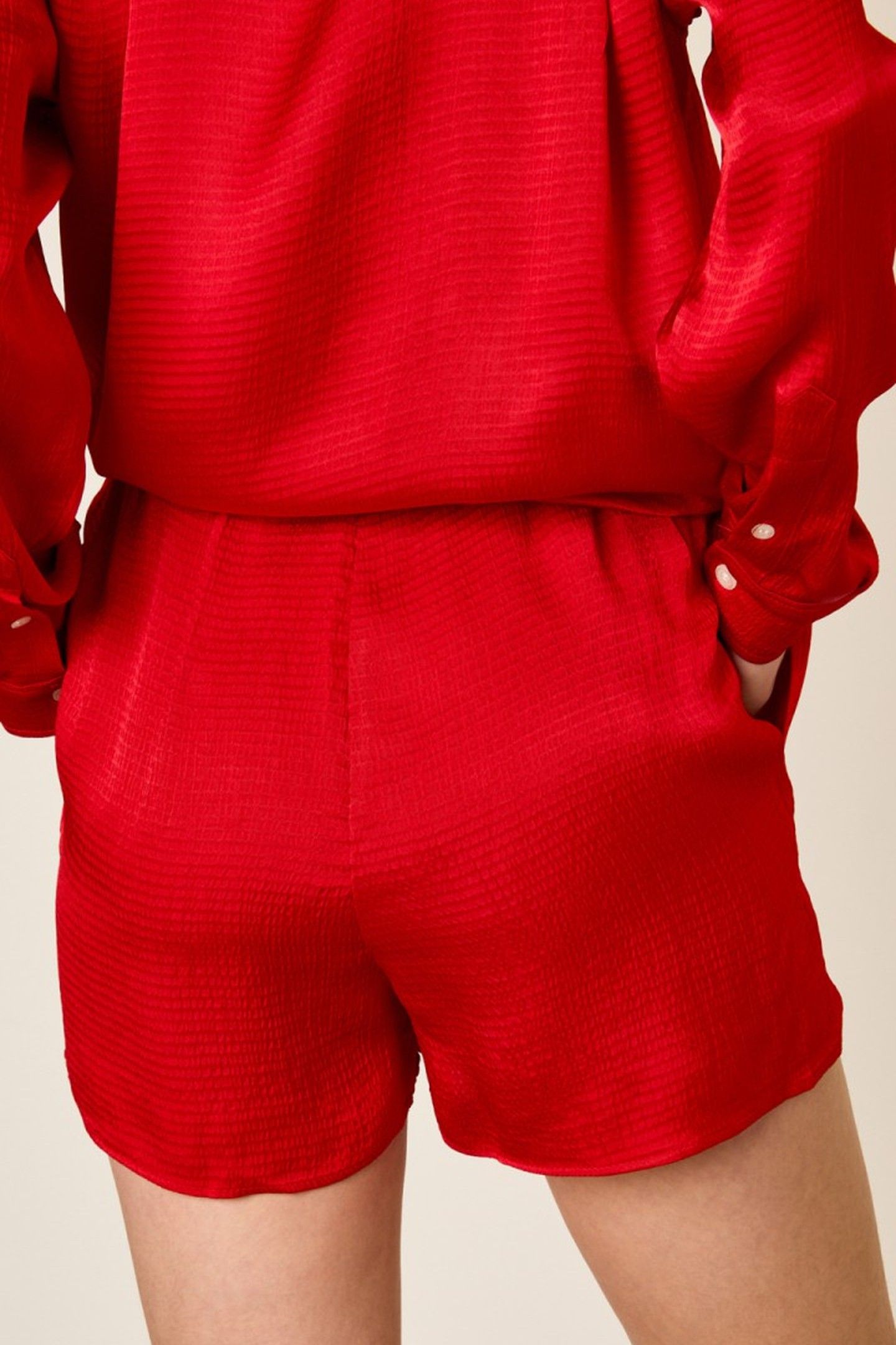 SHANING SHORTS COCCINELLE 4