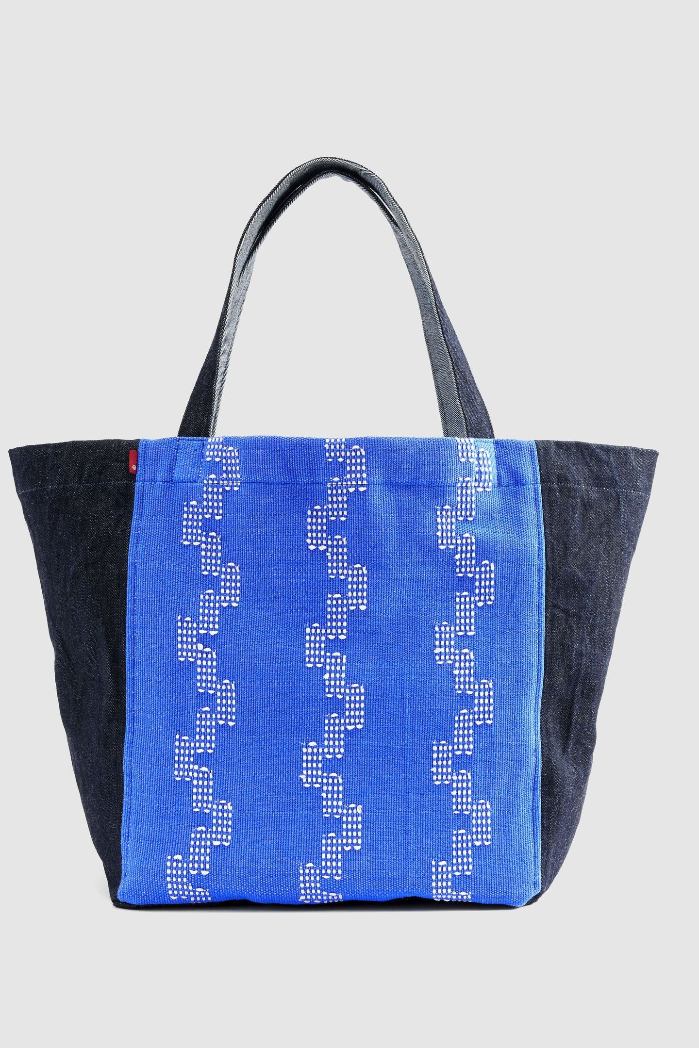 LEVI'S® X MERCADO GLOBAL BLANCA TOTE 3