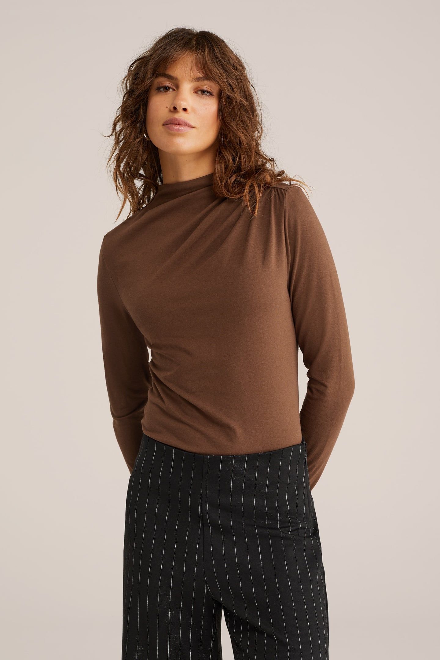 T-SHIRT BROWN 1