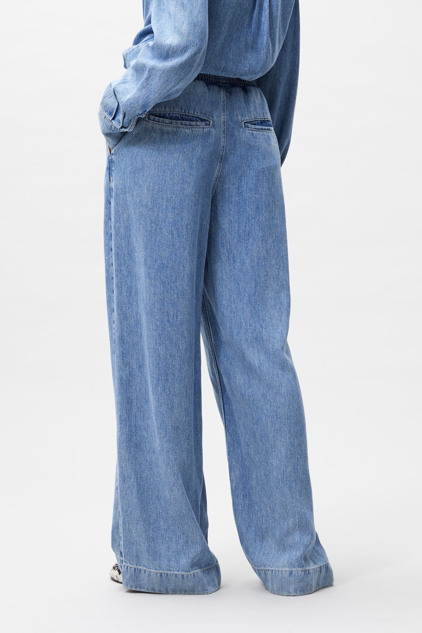 DENIM JOGGER BLUE 3