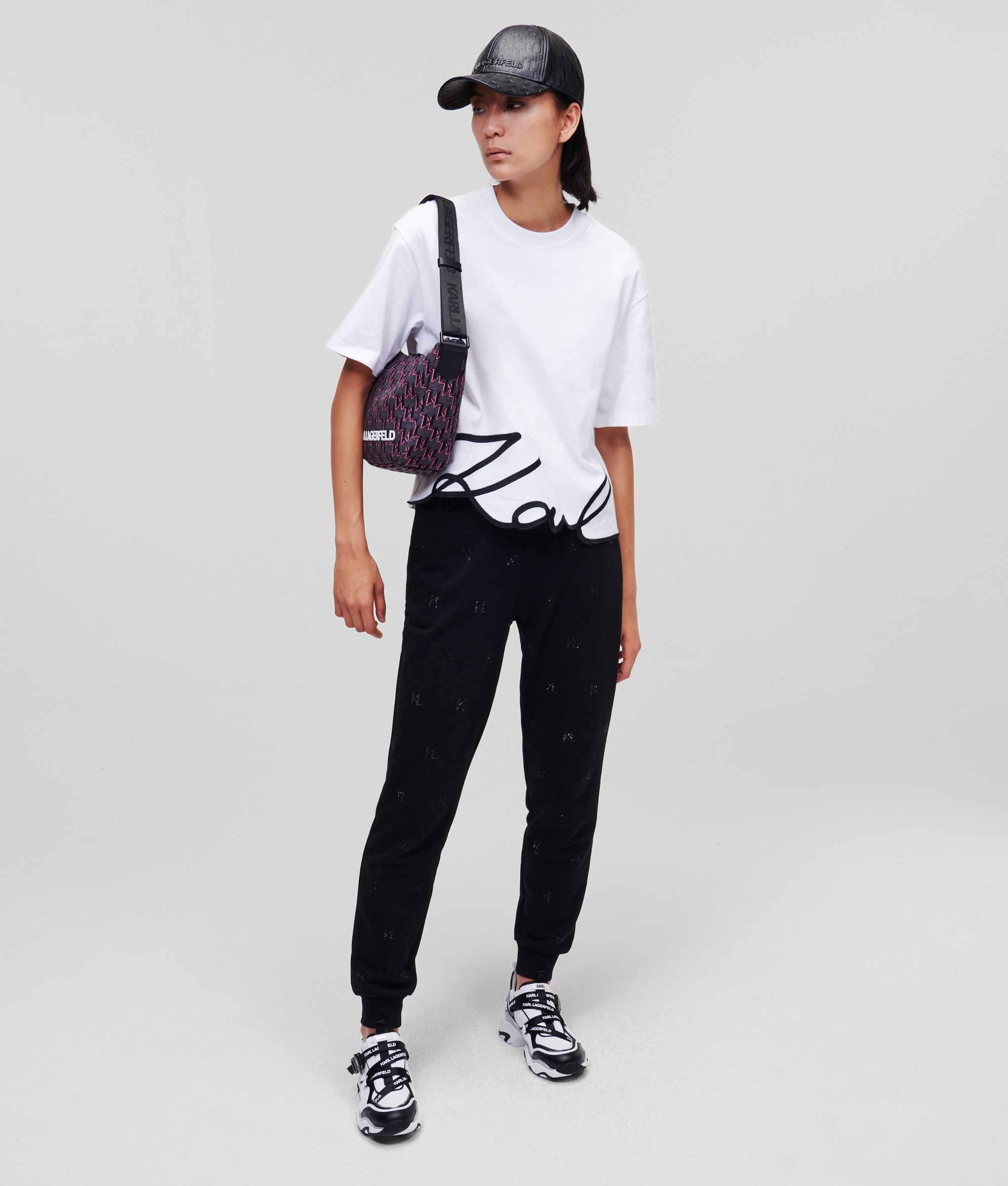 HEM SIGNATURE T-SHIRT WHITE 1