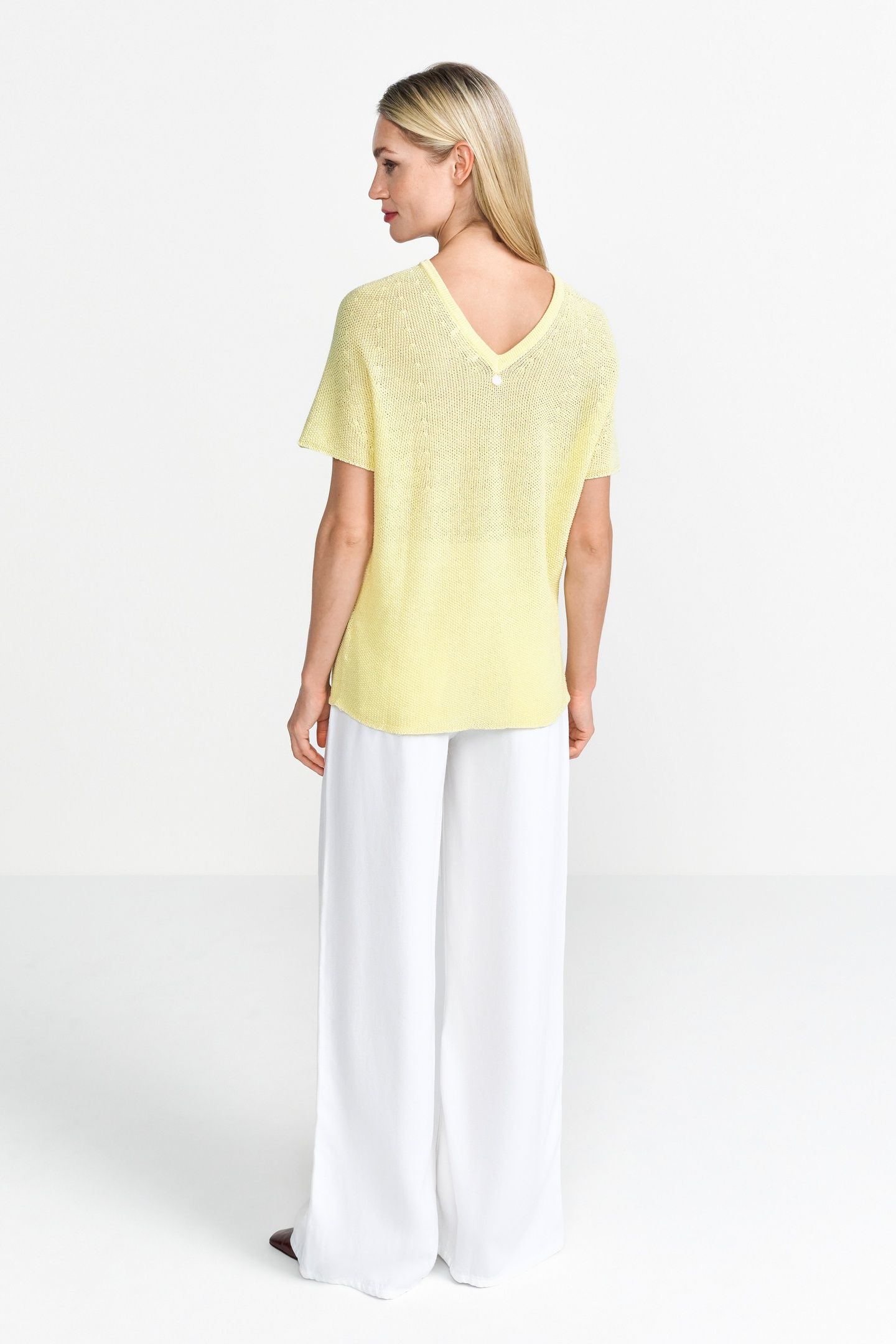 CREW NECK SHINY YARN LIGHT VANILLA 3