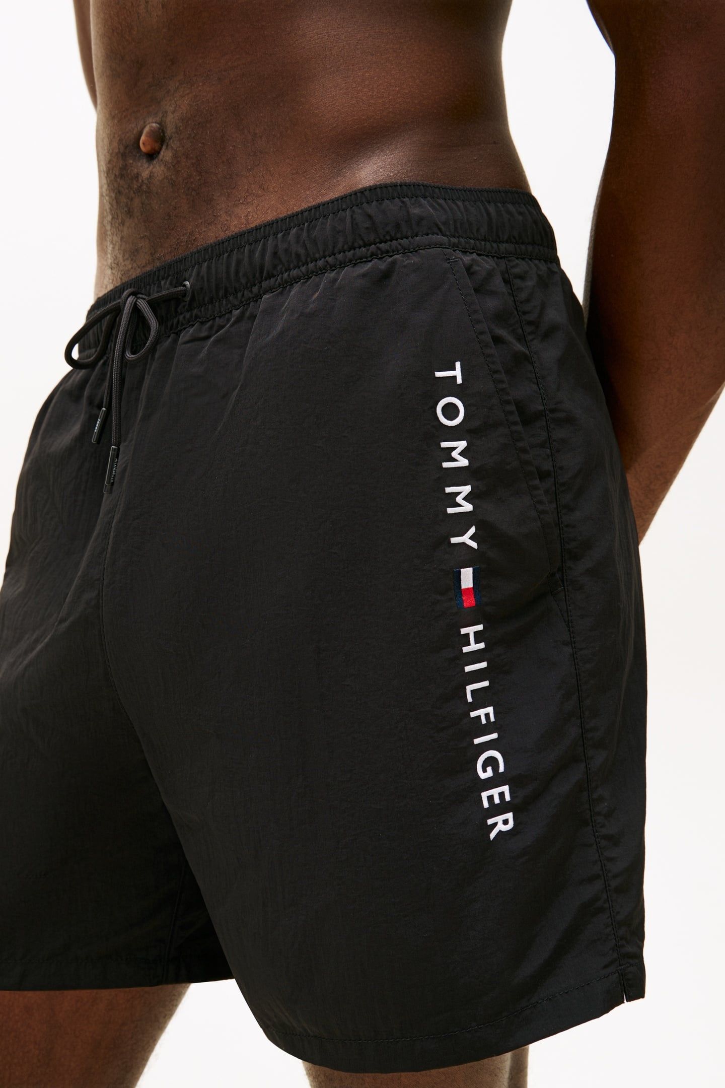 MEDIUM DRAWSTRING SWIM TRUNK BLACK 5