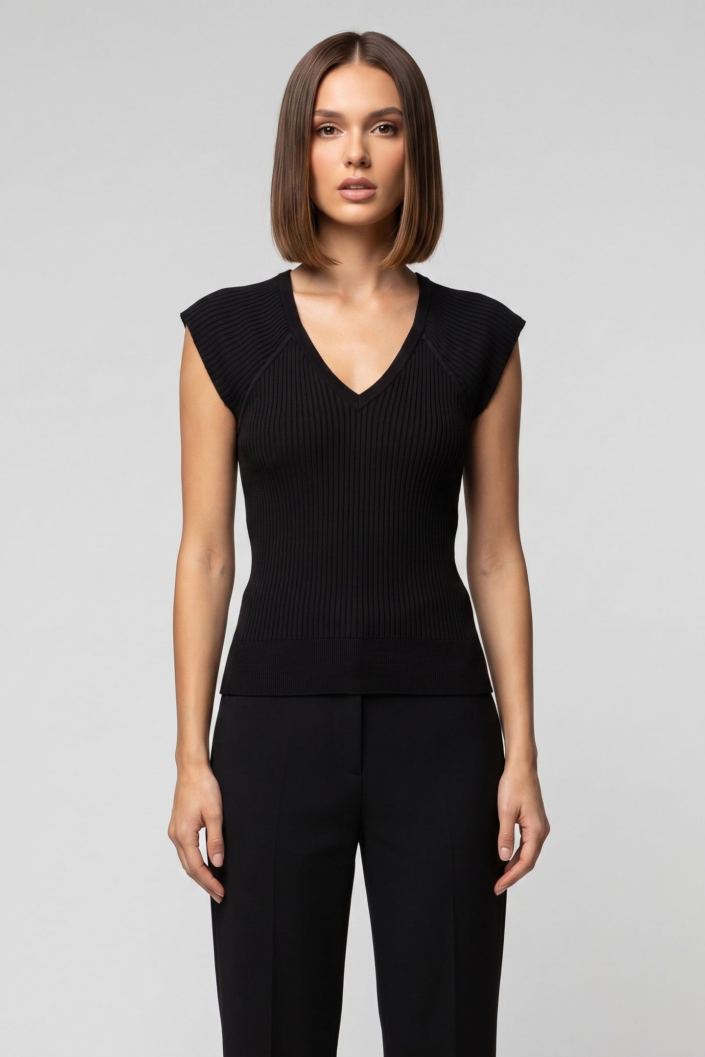 THEANNE PULLOVER BLACK 1