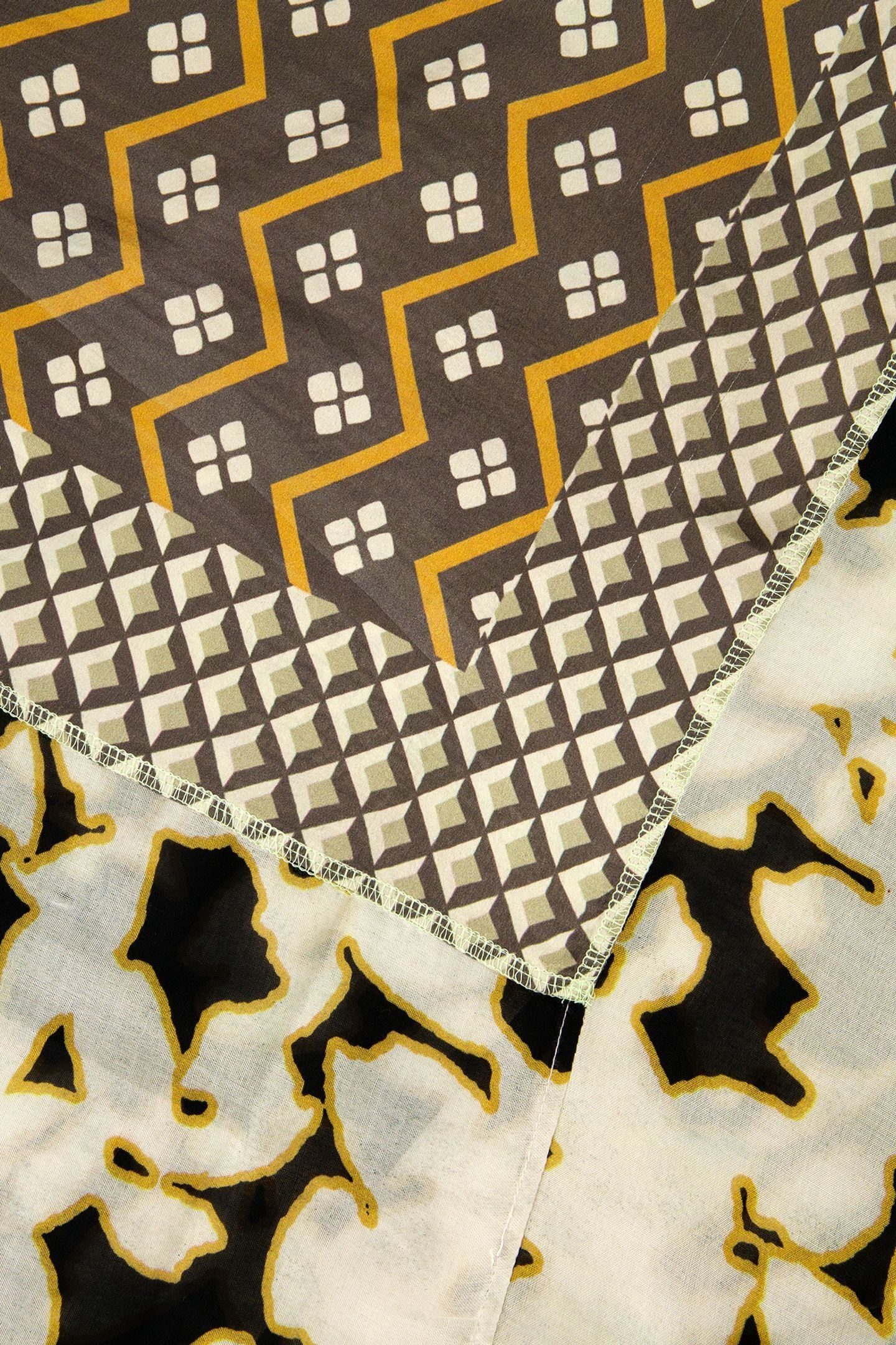 SCARF SATIN SQUARE DARK CAMO 4